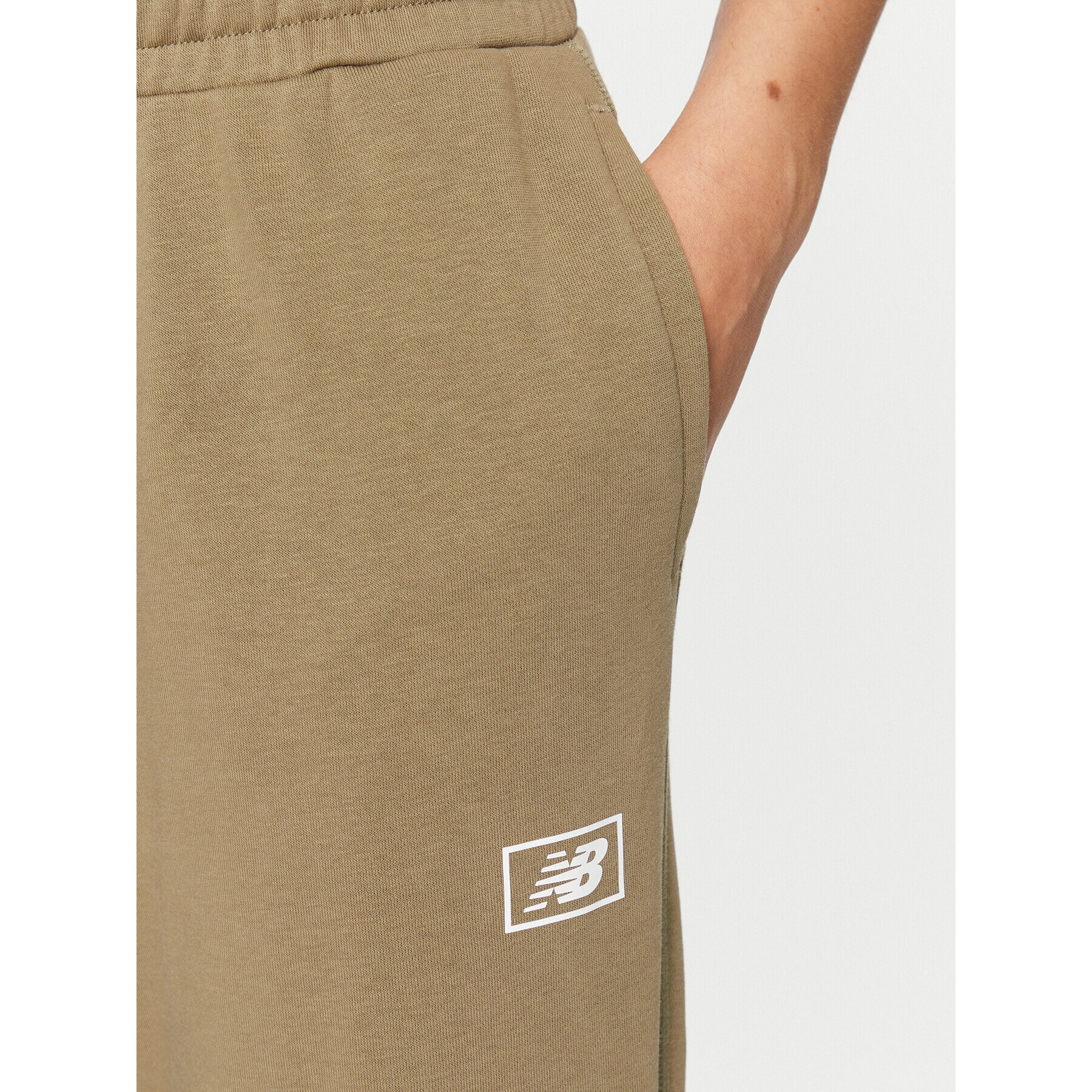 New Balance Pantaloni trening Essentials French Terry Pant WP33508 Verde Regular Fit - Pled.ro