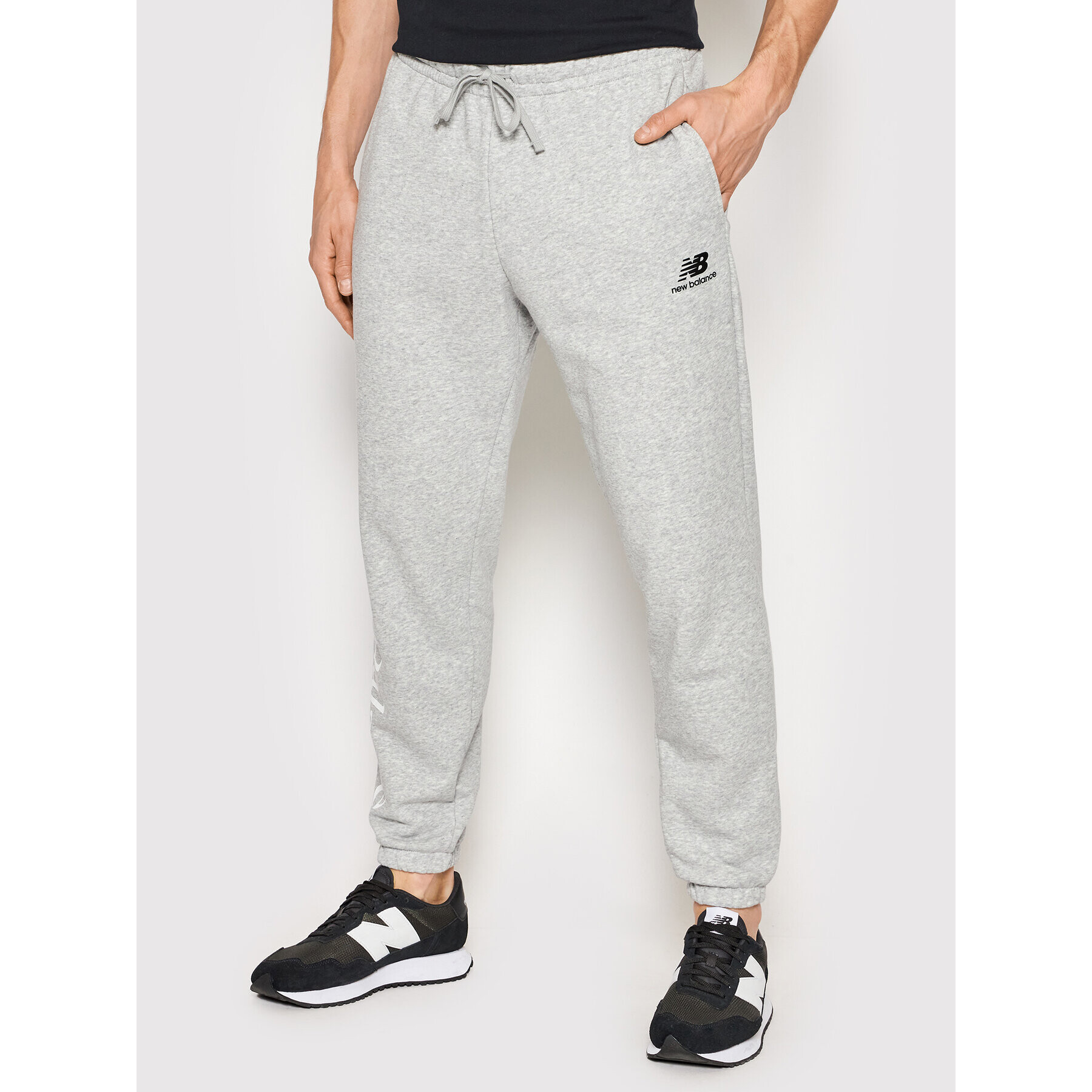 New Balance Pantaloni trening MP21503 Gri Athletic Fit - Pled.ro