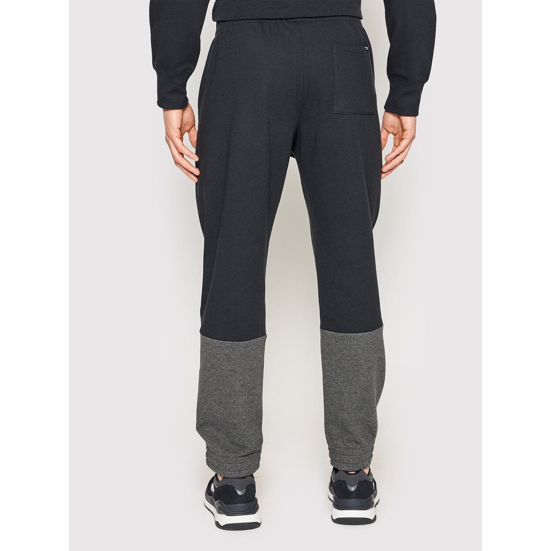 New Balance Pantaloni trening MP21900 Negru Athletic Fit - Pled.ro