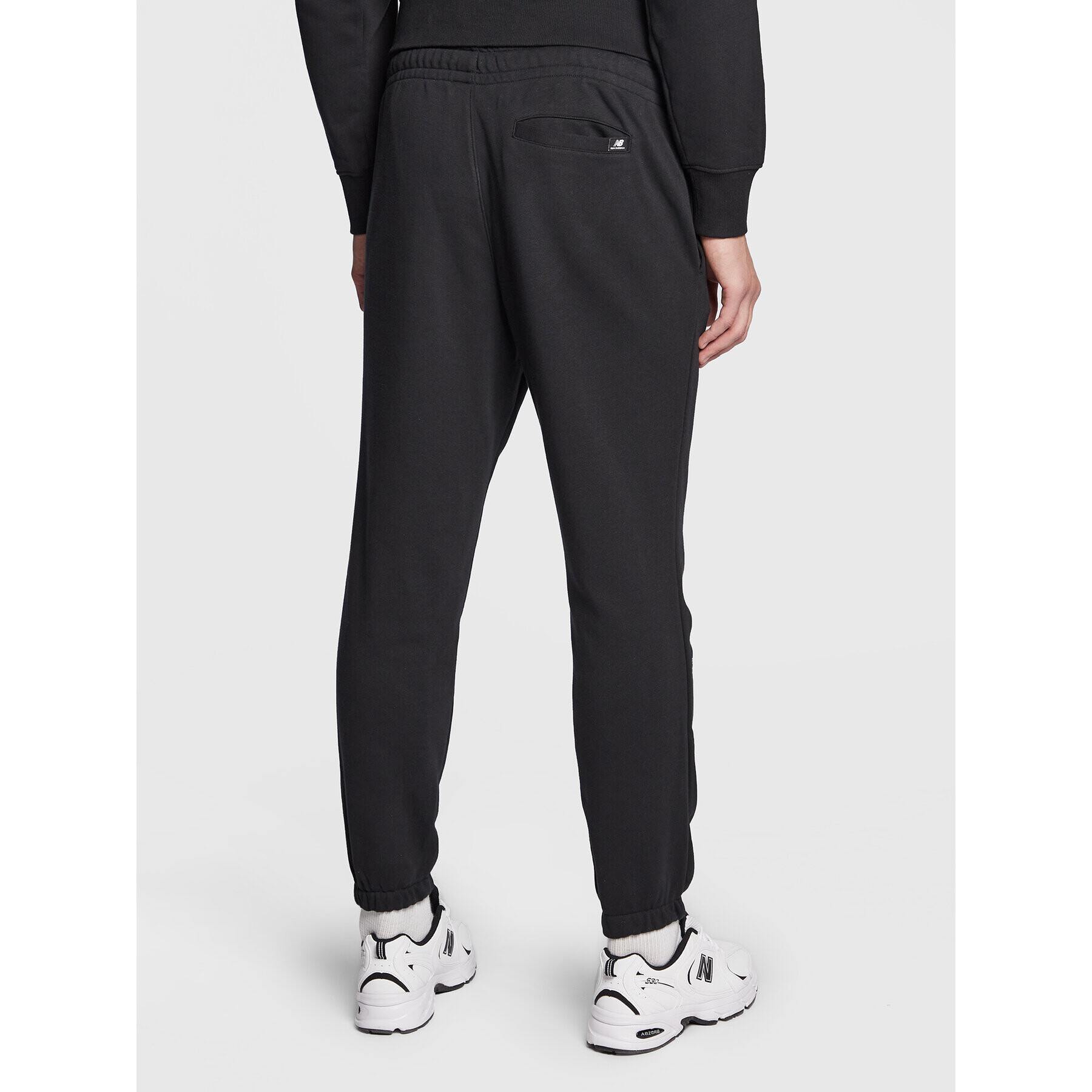 New Balance Pantaloni trening MP23504 Negru Athletic Fit - Pled.ro