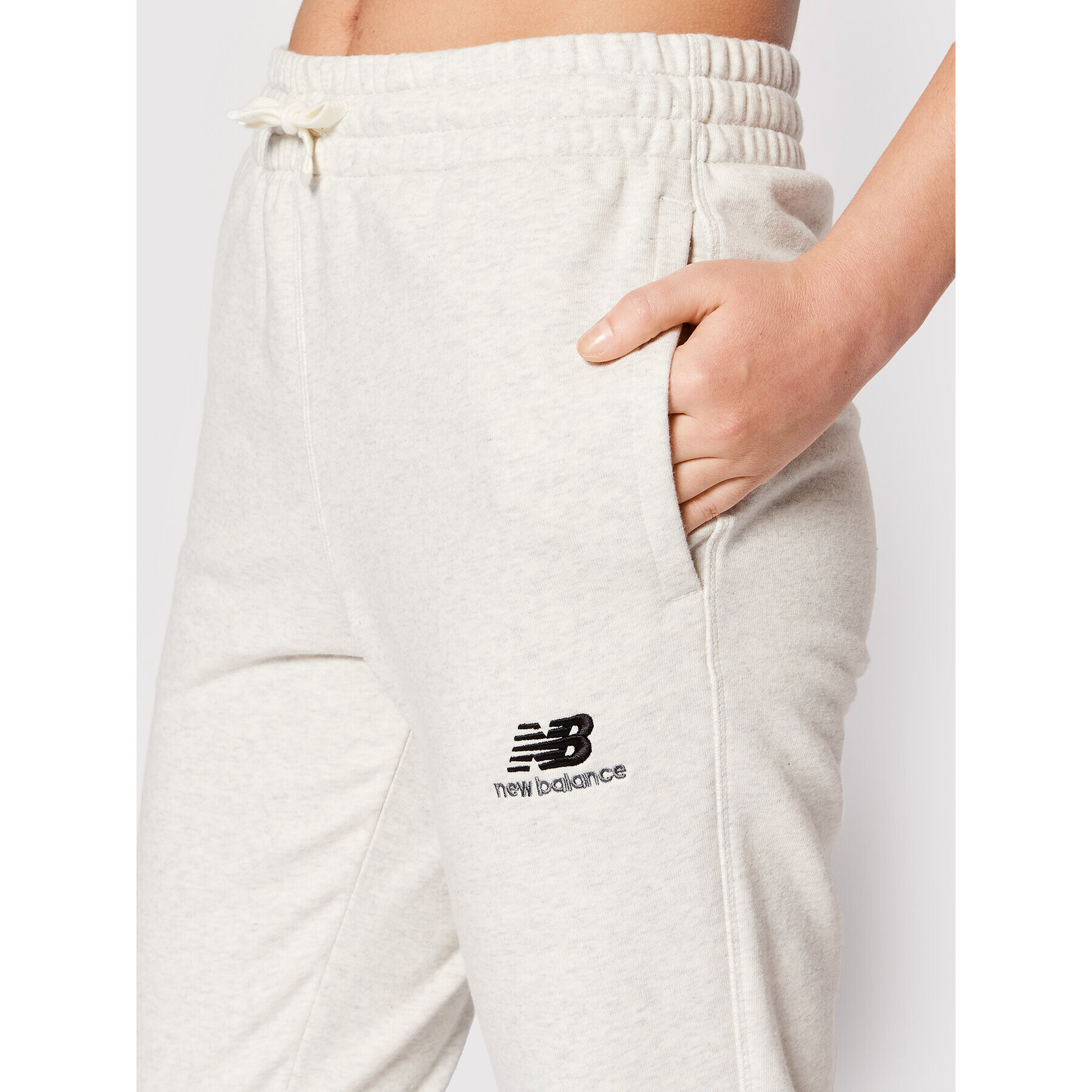 New Balance Pantaloni trening Unisex UP21500 Gri Ahletic Fit - Pled.ro