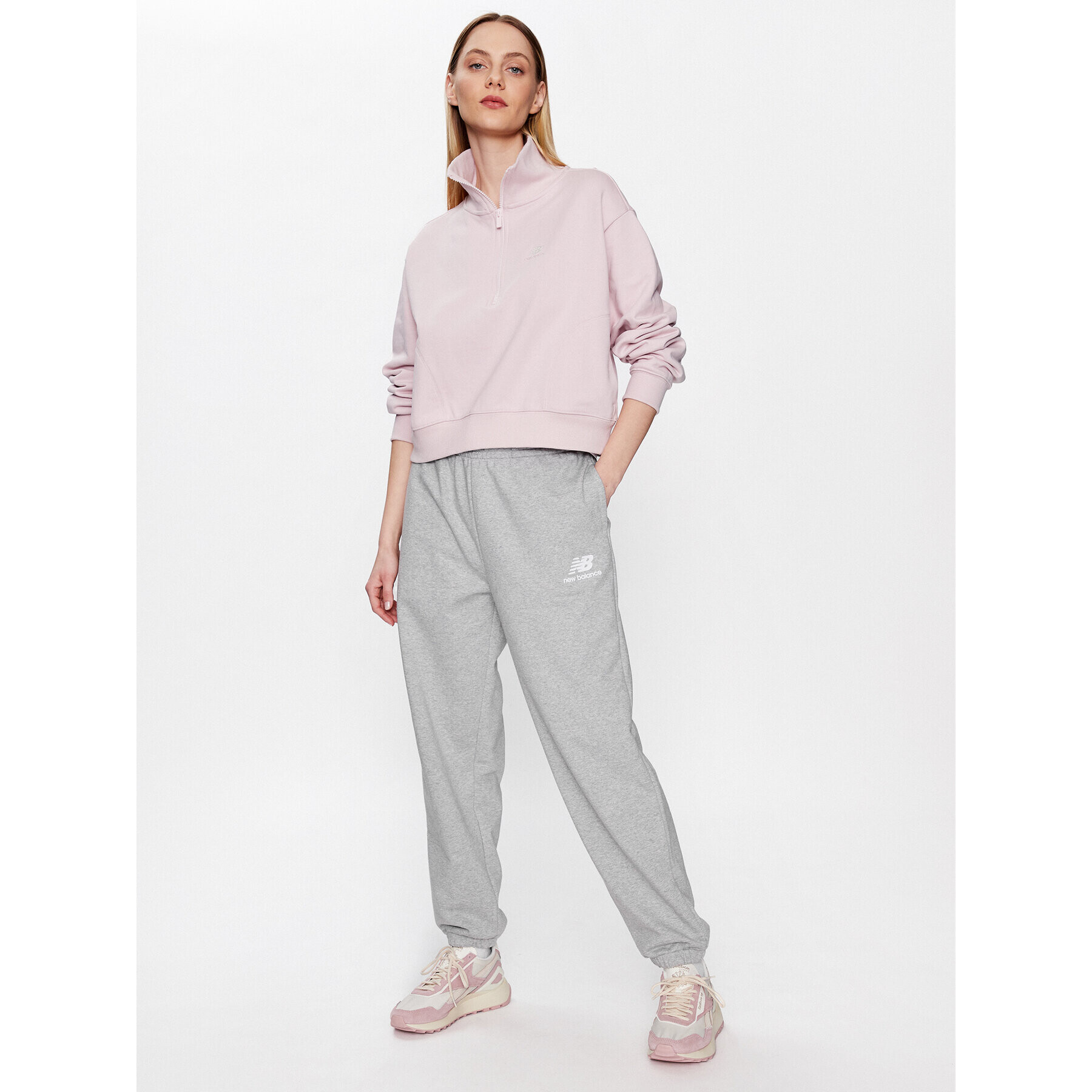 New Balance Pantaloni trening WP31530 Gri Relaxed Fit - Pled.ro