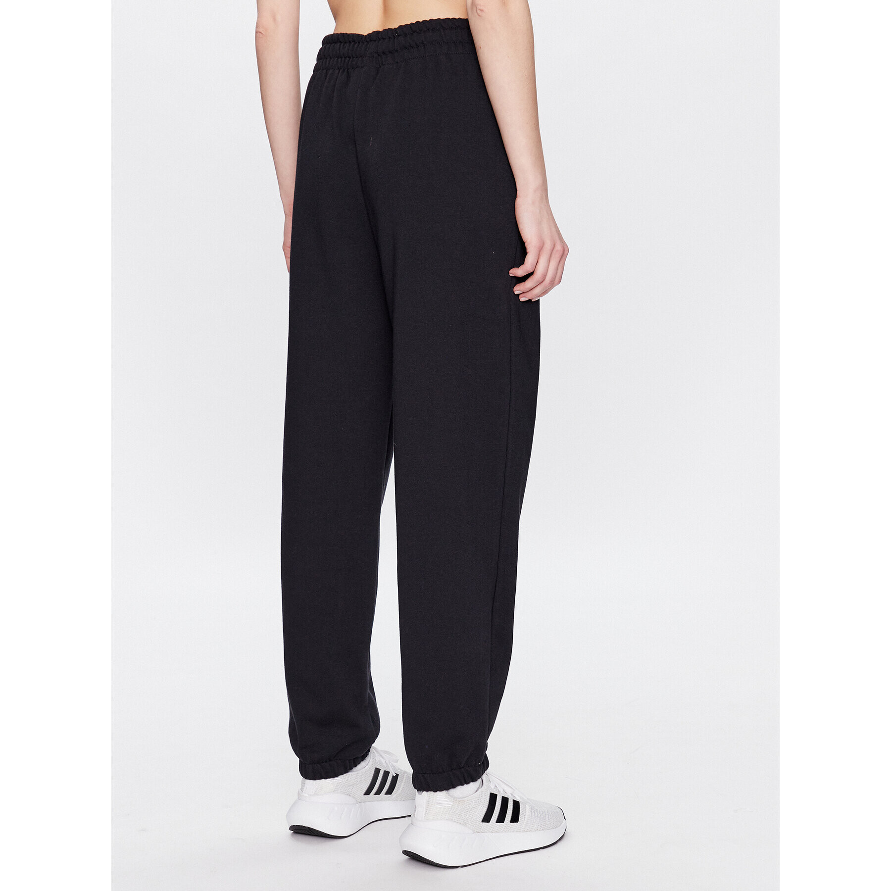 New Balance Pantaloni trening WP31530 Negru Relaxed Fit - Pled.ro