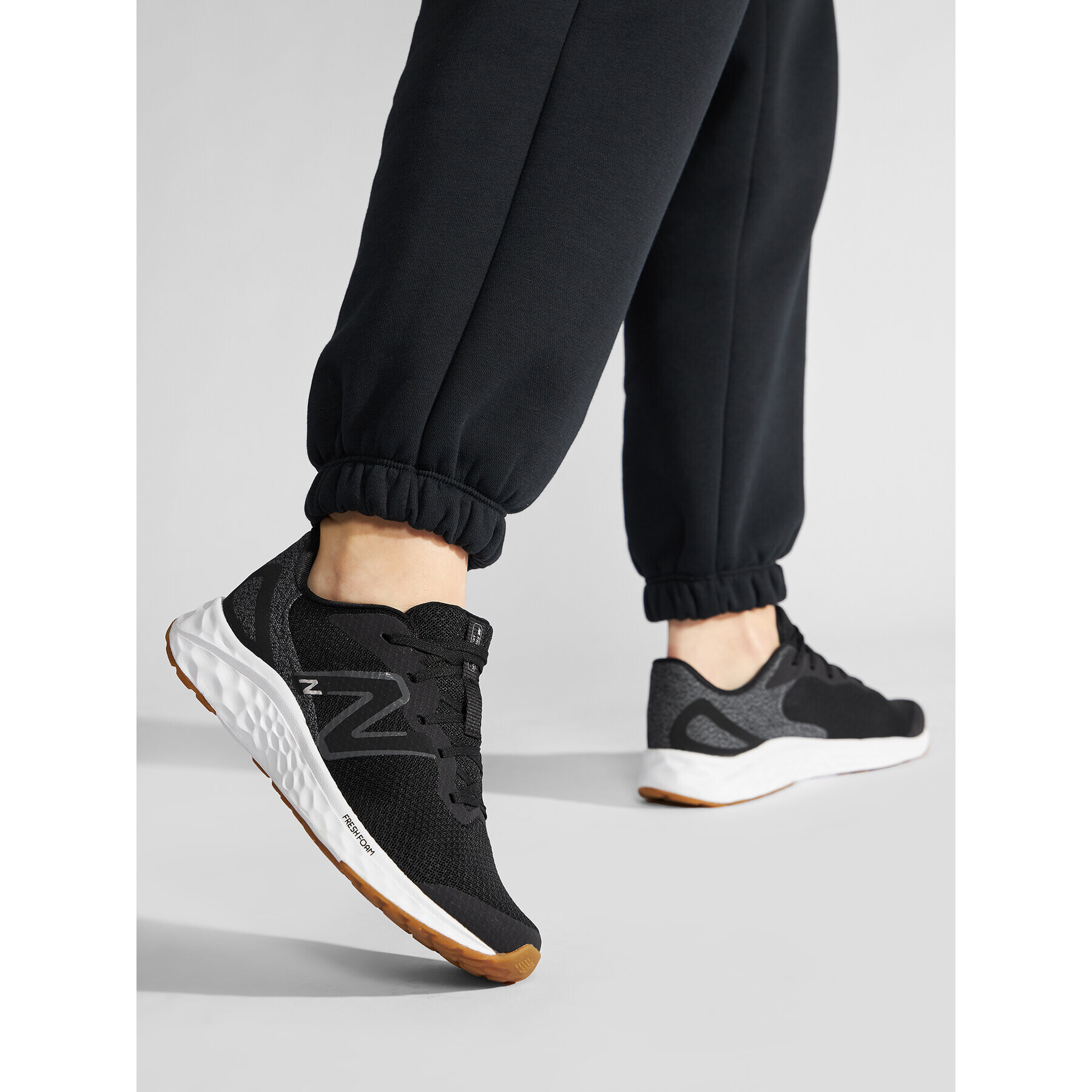 New Balance Pantofi Fresh Foam Arishi v4 GPARIEK4 Negru - Pled.ro