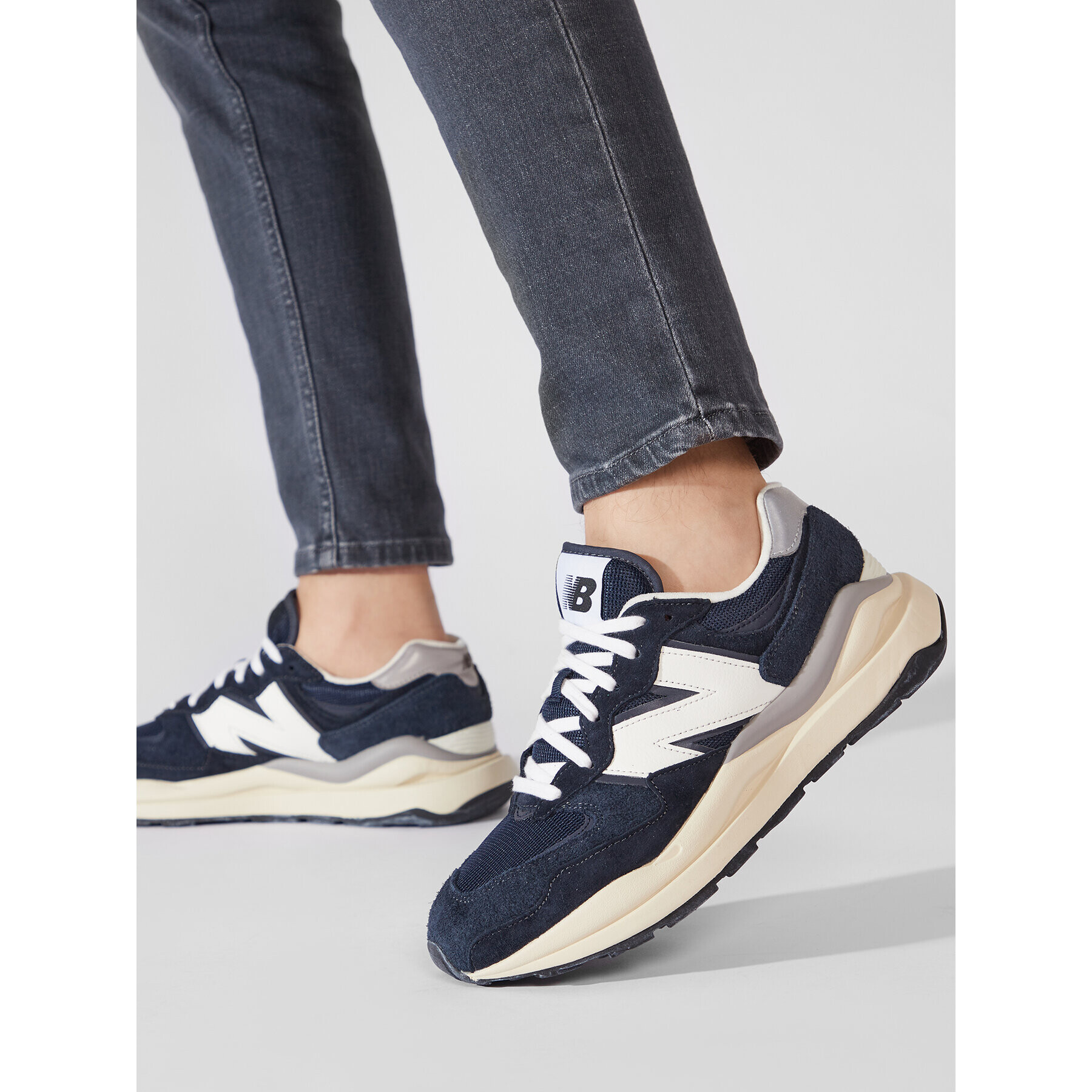 New Balance Sneakers M5740VLB Bleumarin - Pled.ro