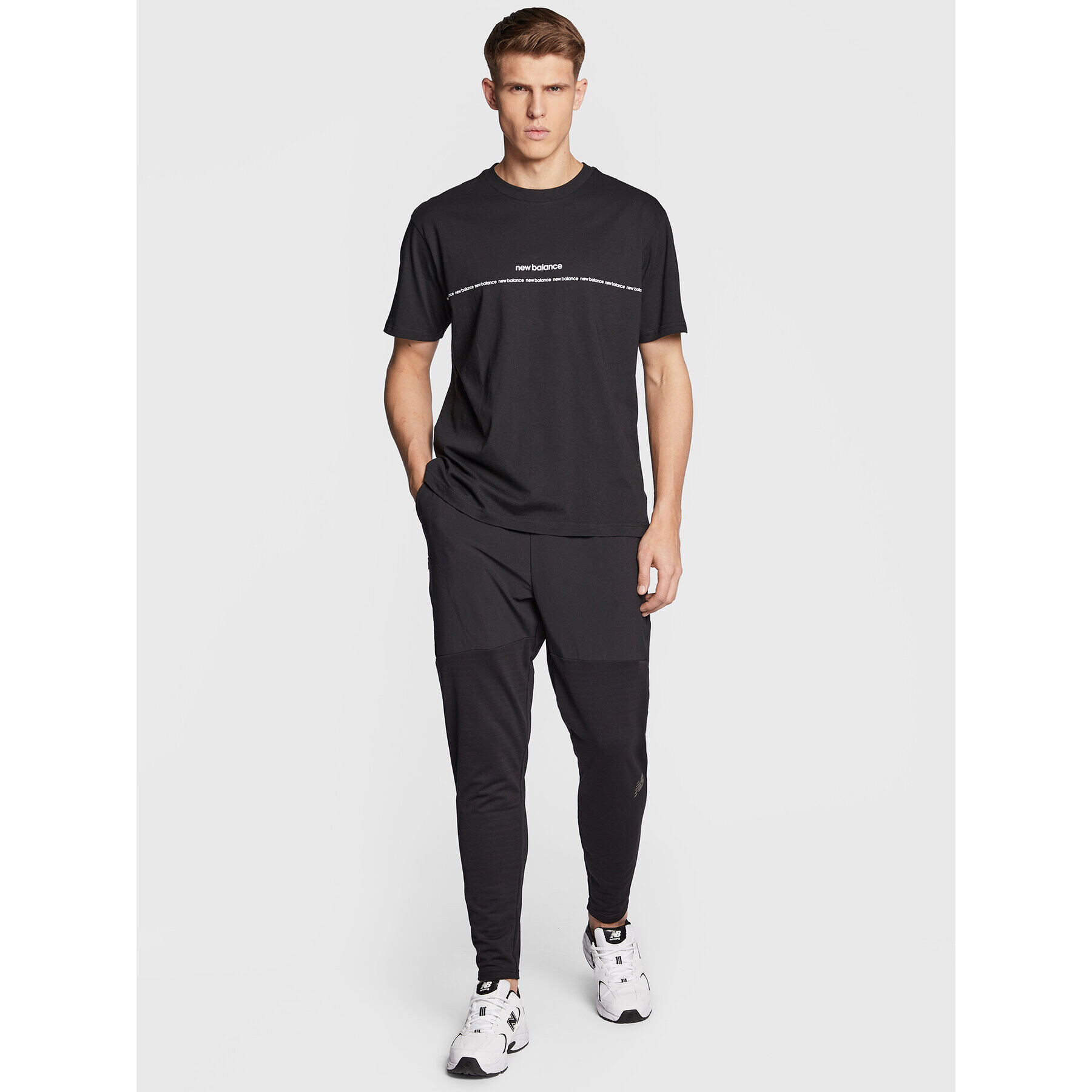 New Balance Tricou Essentials Graphic MT23517 Negru Relaxed Fit - Pled.ro