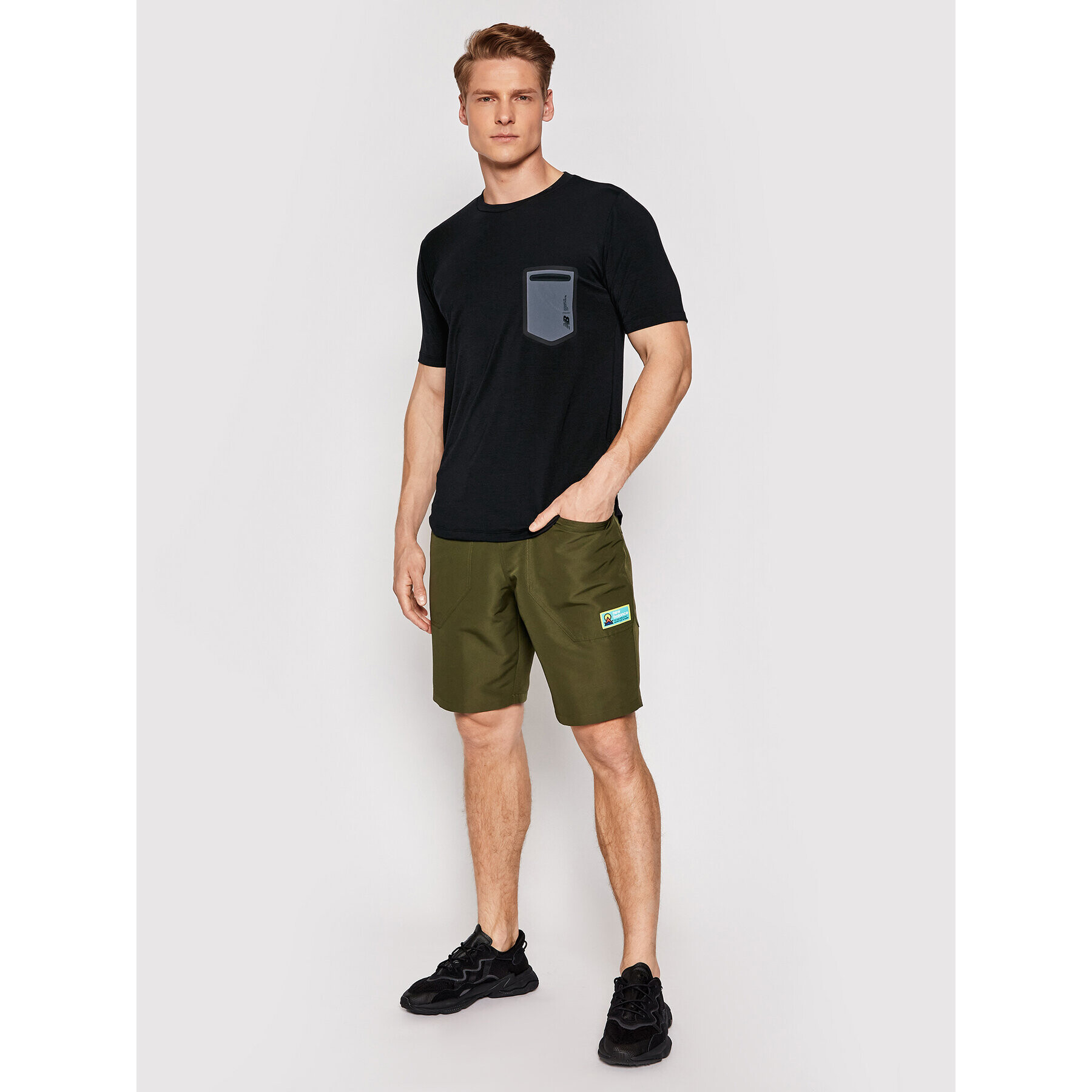 New Balance Tricou MT03173 Negru Regular Fit - Pled.ro