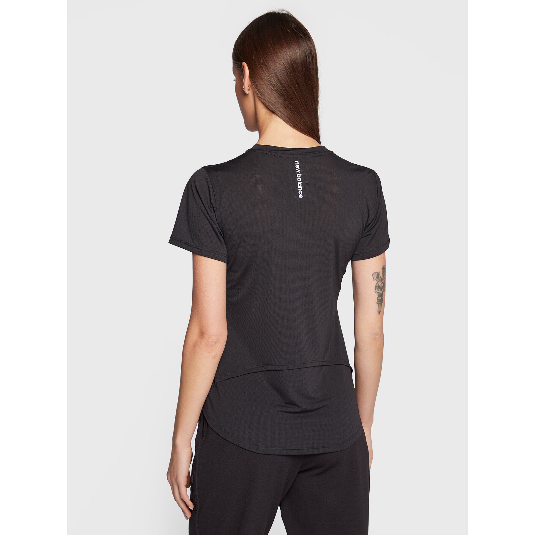 New Balance Tricou tehnic Accelerate WT23222 Negru Athletic Fit - Pled.ro