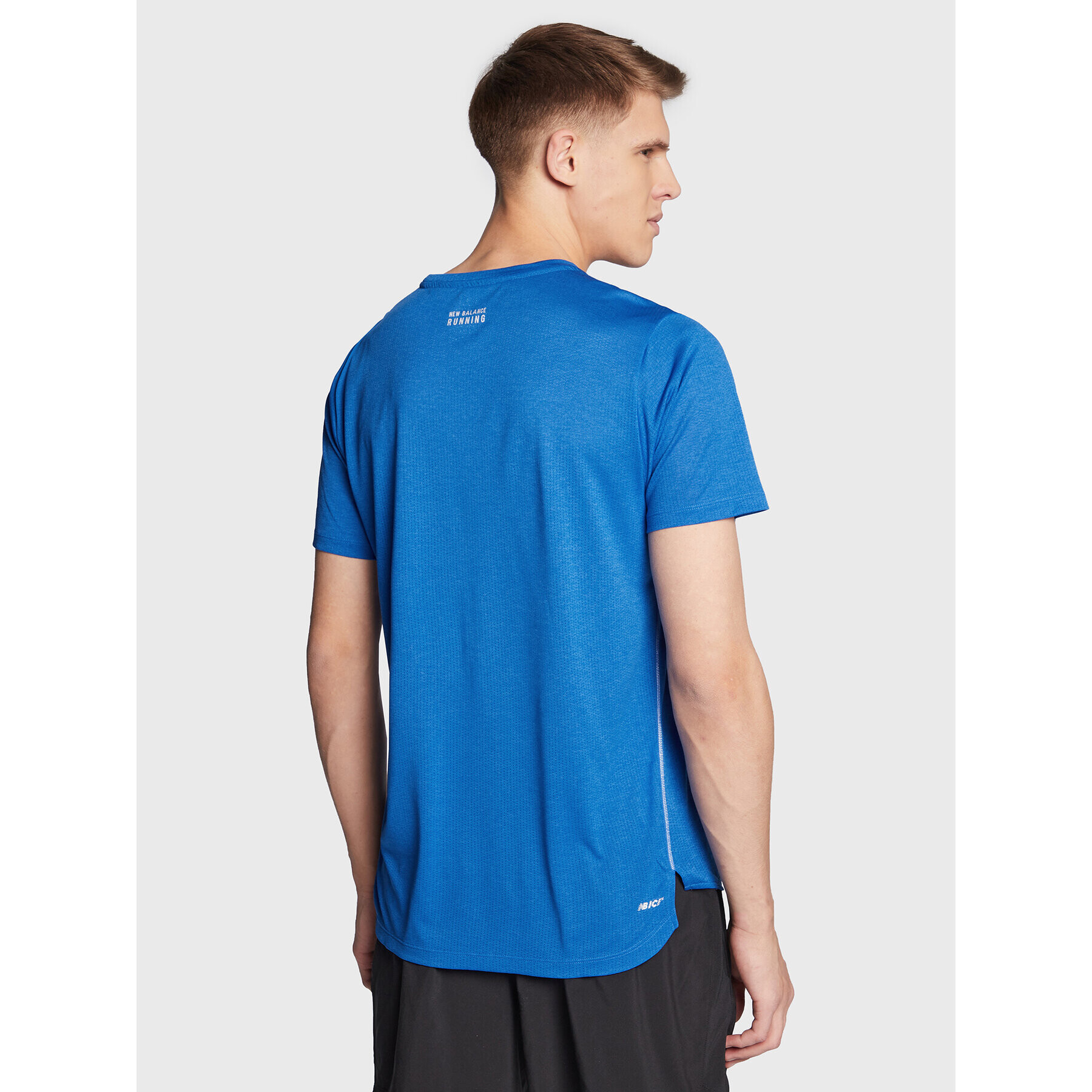 New Balance Tricou tehnic Impact Run MT21262 Albastru Athletic Fit - Pled.ro