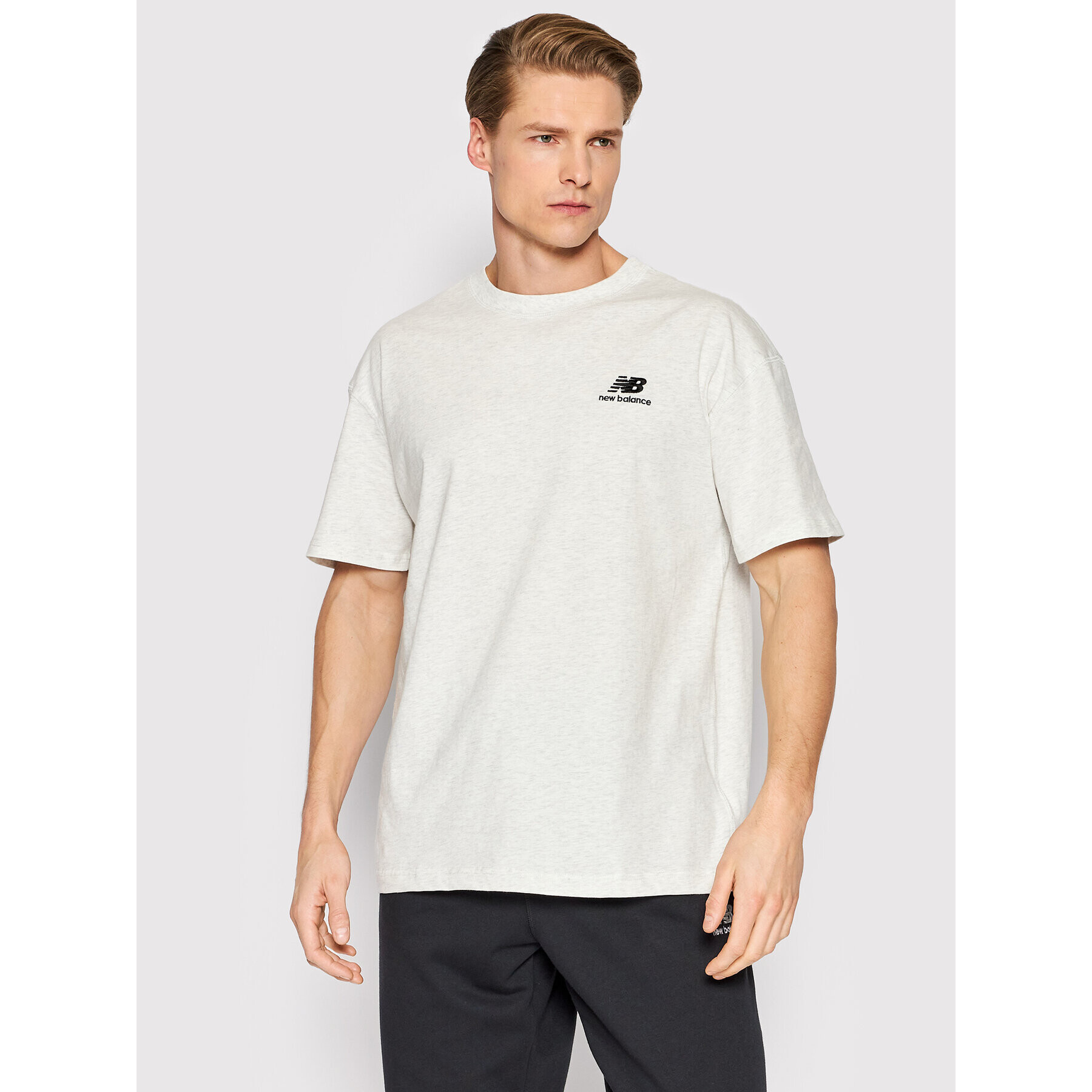 New Balance Tricou Unisex UT21503 Gri Relaxed Fit - Pled.ro