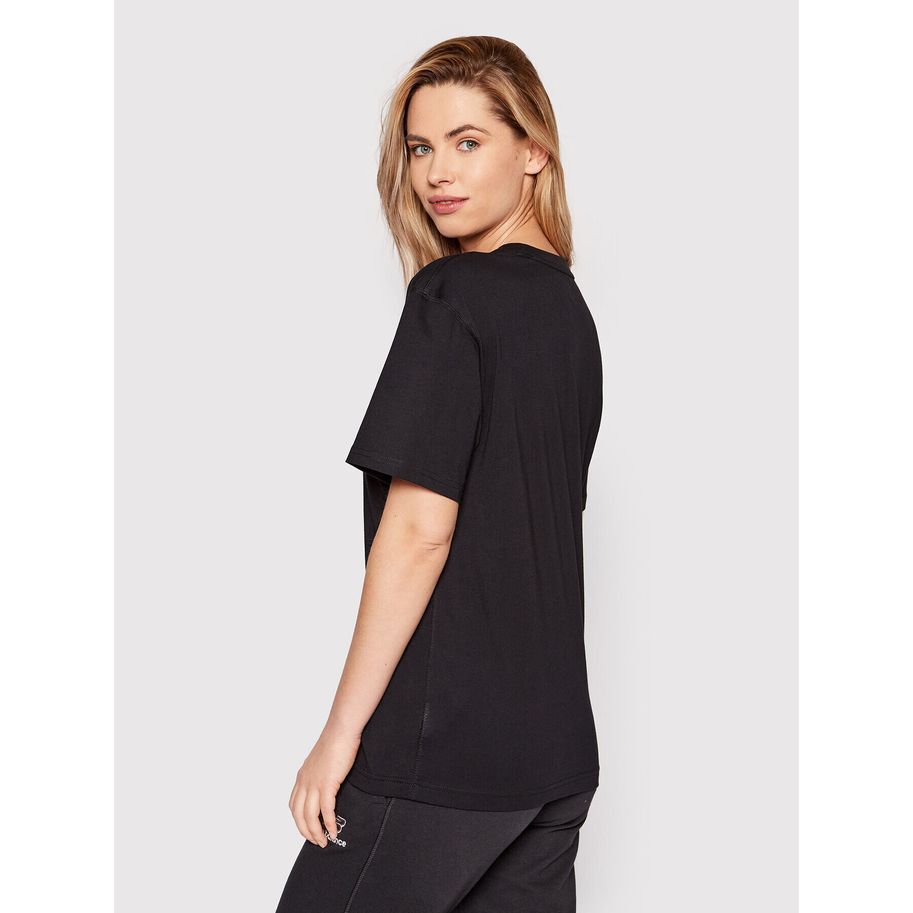 New Balance Tricou Unisex UT21503 Negru Relaxed Fit - Pled.ro