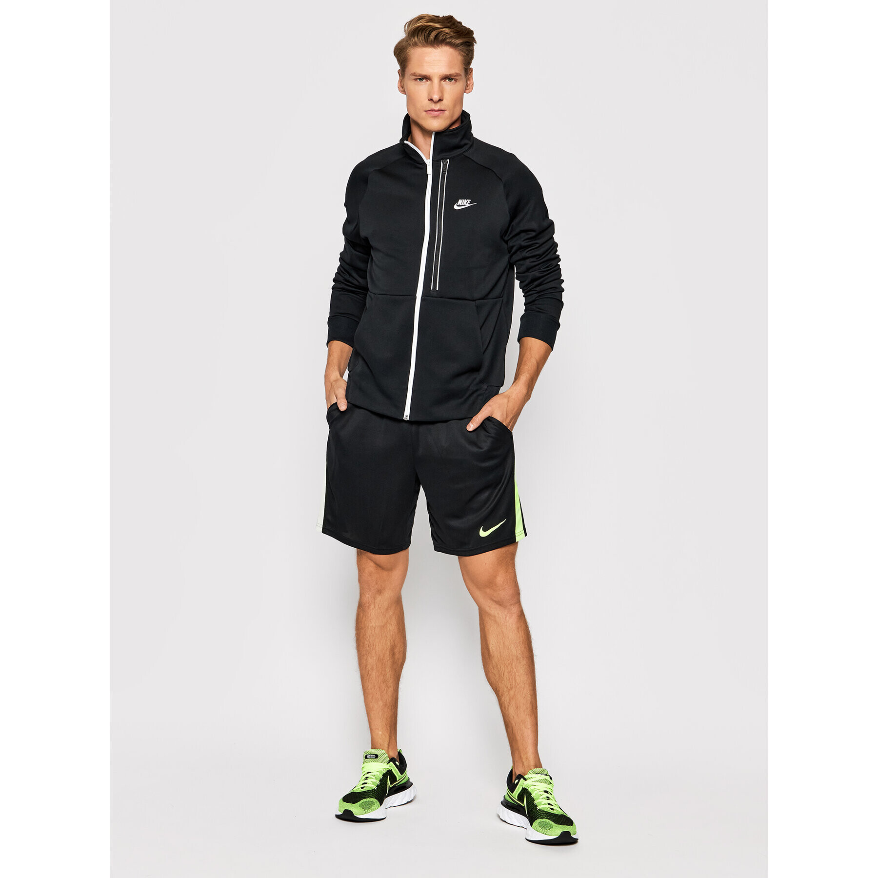 Nike Bluză Nsw Heritage Tribute DA0003 Negru Regular Fit - Pled.ro