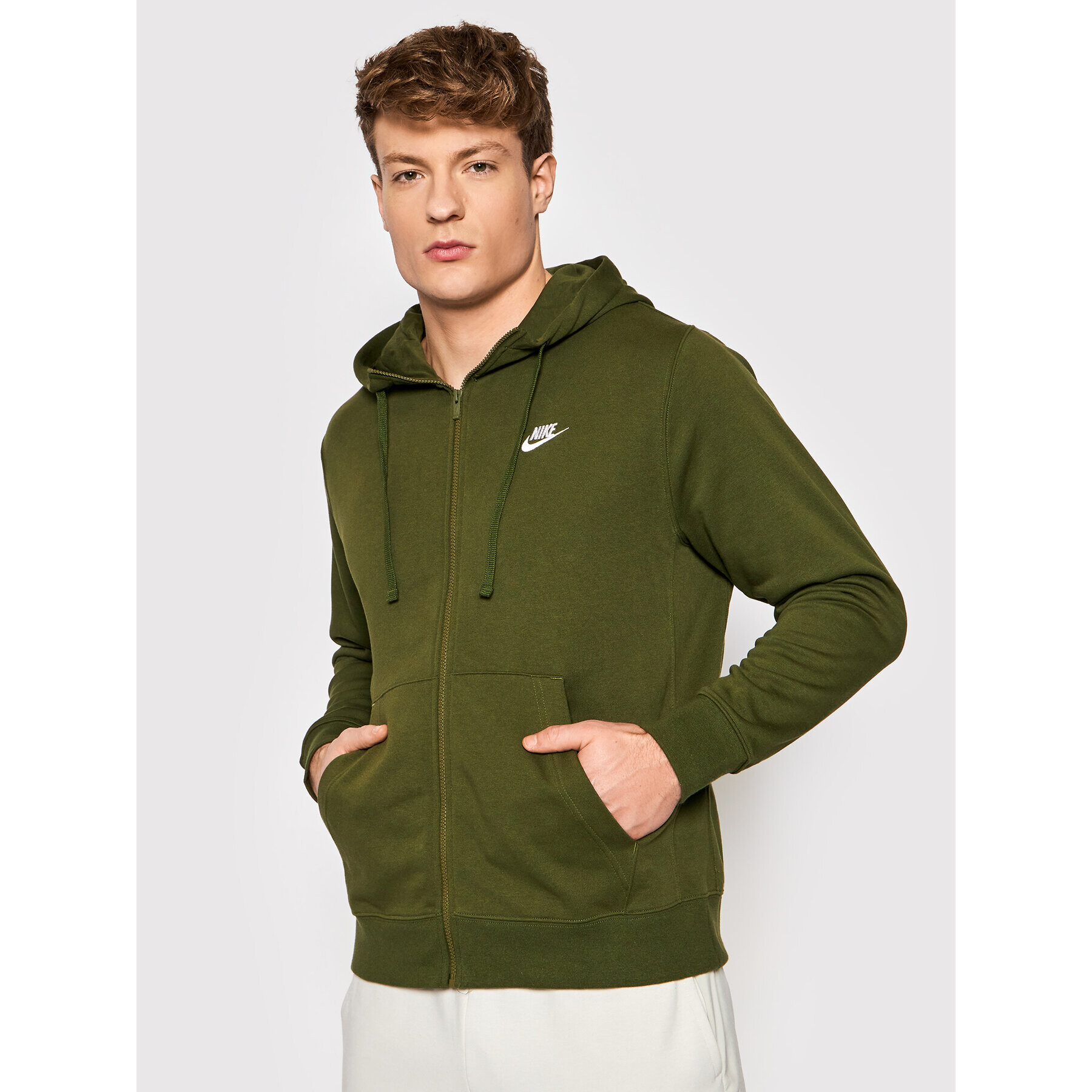 Nike Bluză Sportswear Club BV2648 Verde Standard Fit - Pled.ro