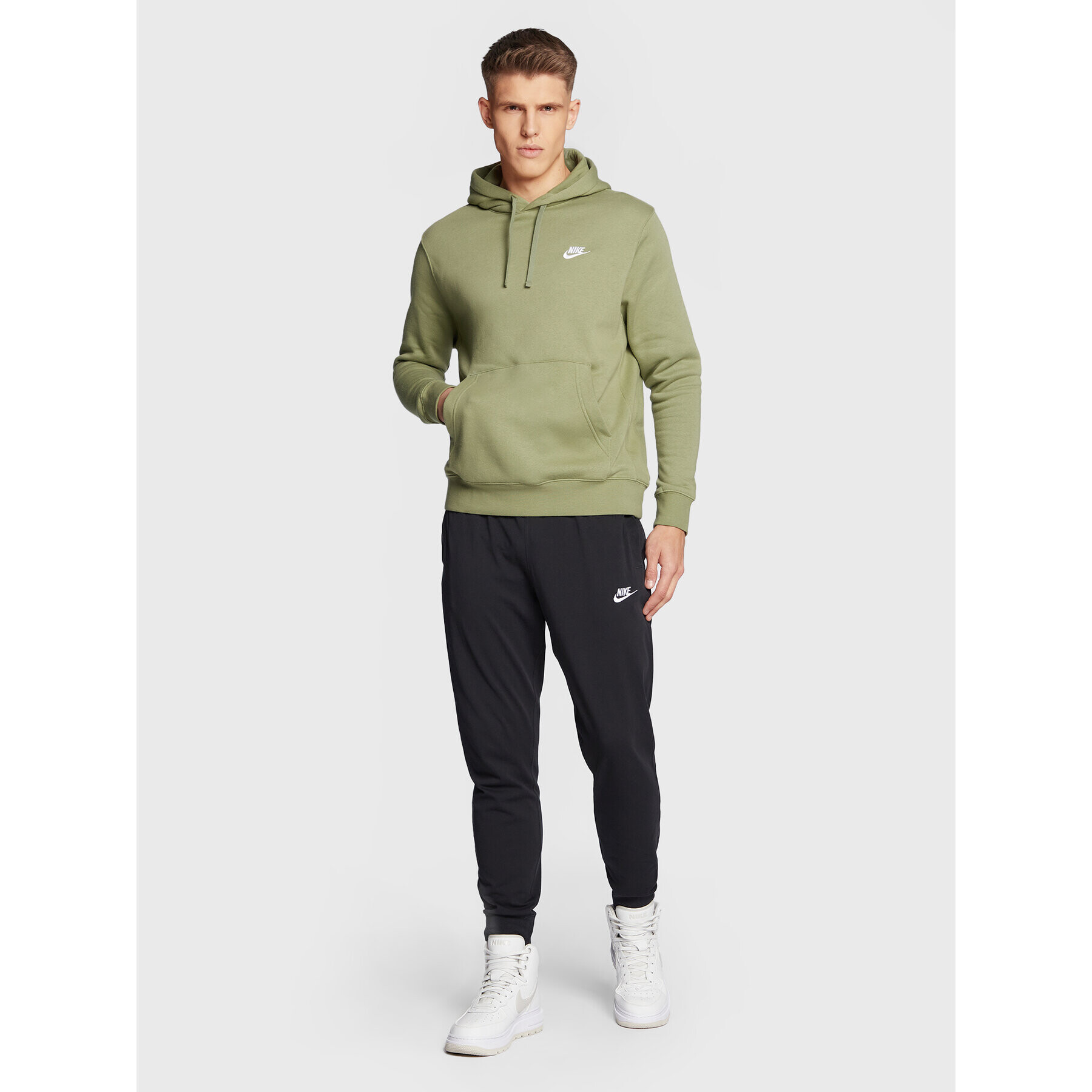 Nike Bluză Sportswear Club BV2654 Verde Regular Fit - Pled.ro