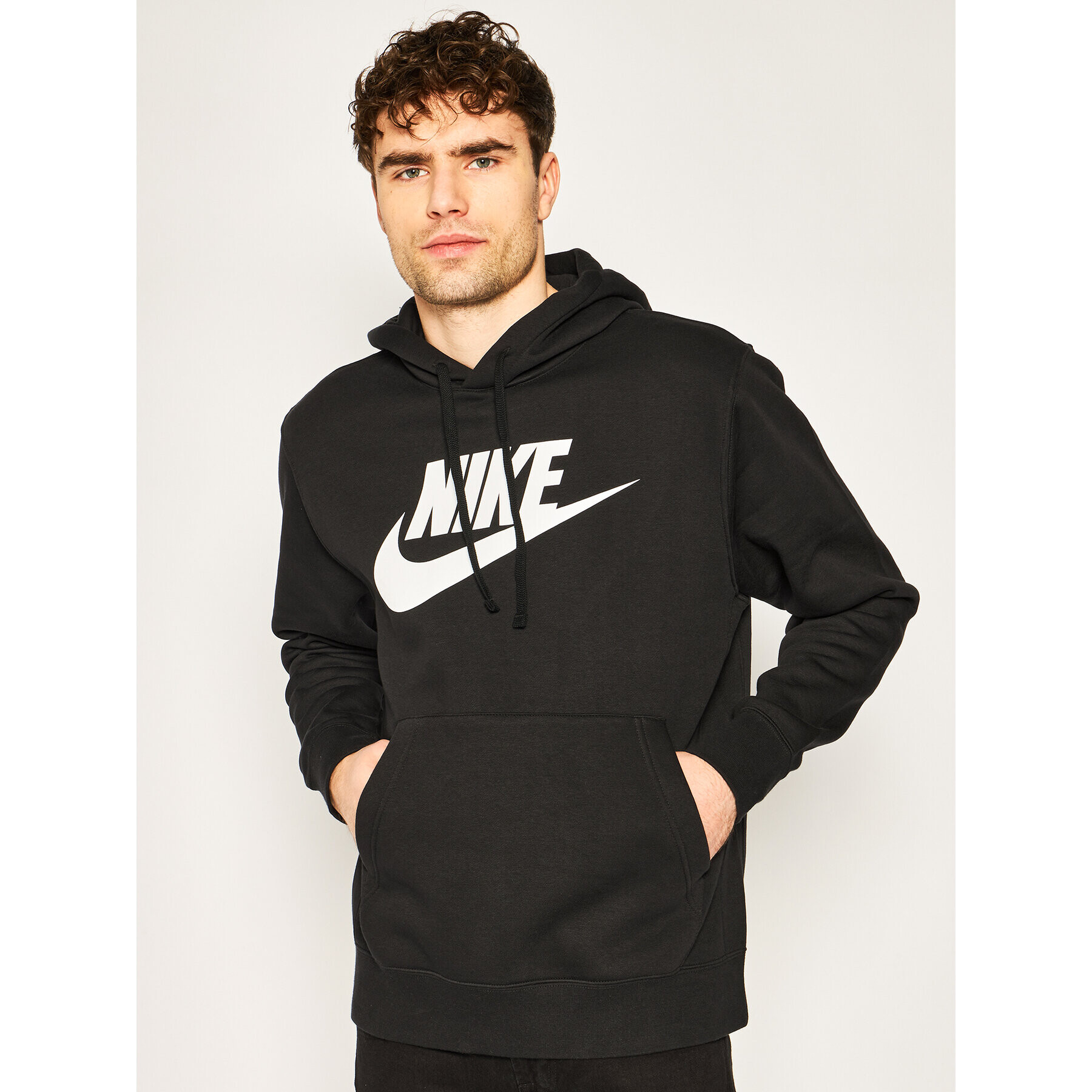 Nike Bluză Sportswear Club BV2973 Negru Standard Fit - Pled.ro