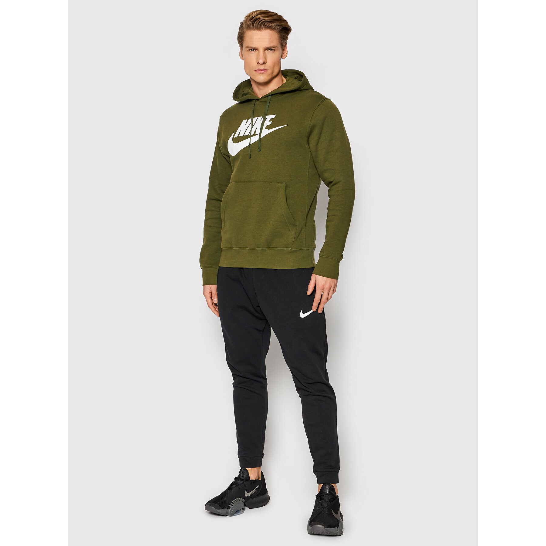 Nike Bluză Sportswear Club BV2973 Verde Standard Fit - Pled.ro