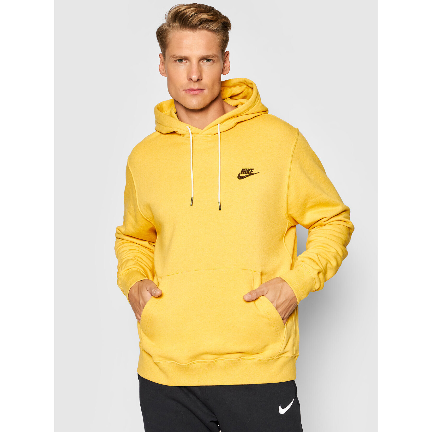 Nike Bluză Sportswear DA0680 Galben Standard Fit - Pled.ro