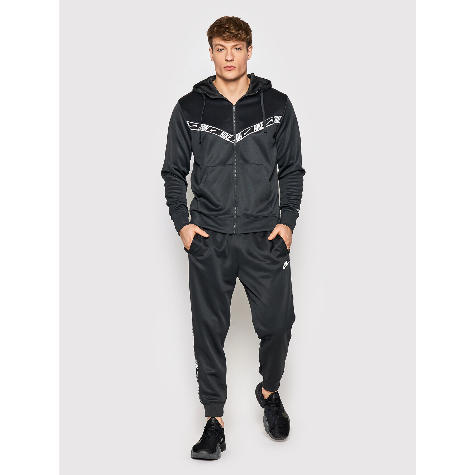 Nike Bluză Sportswear DM4672 Gri Regular Fit - Pled.ro