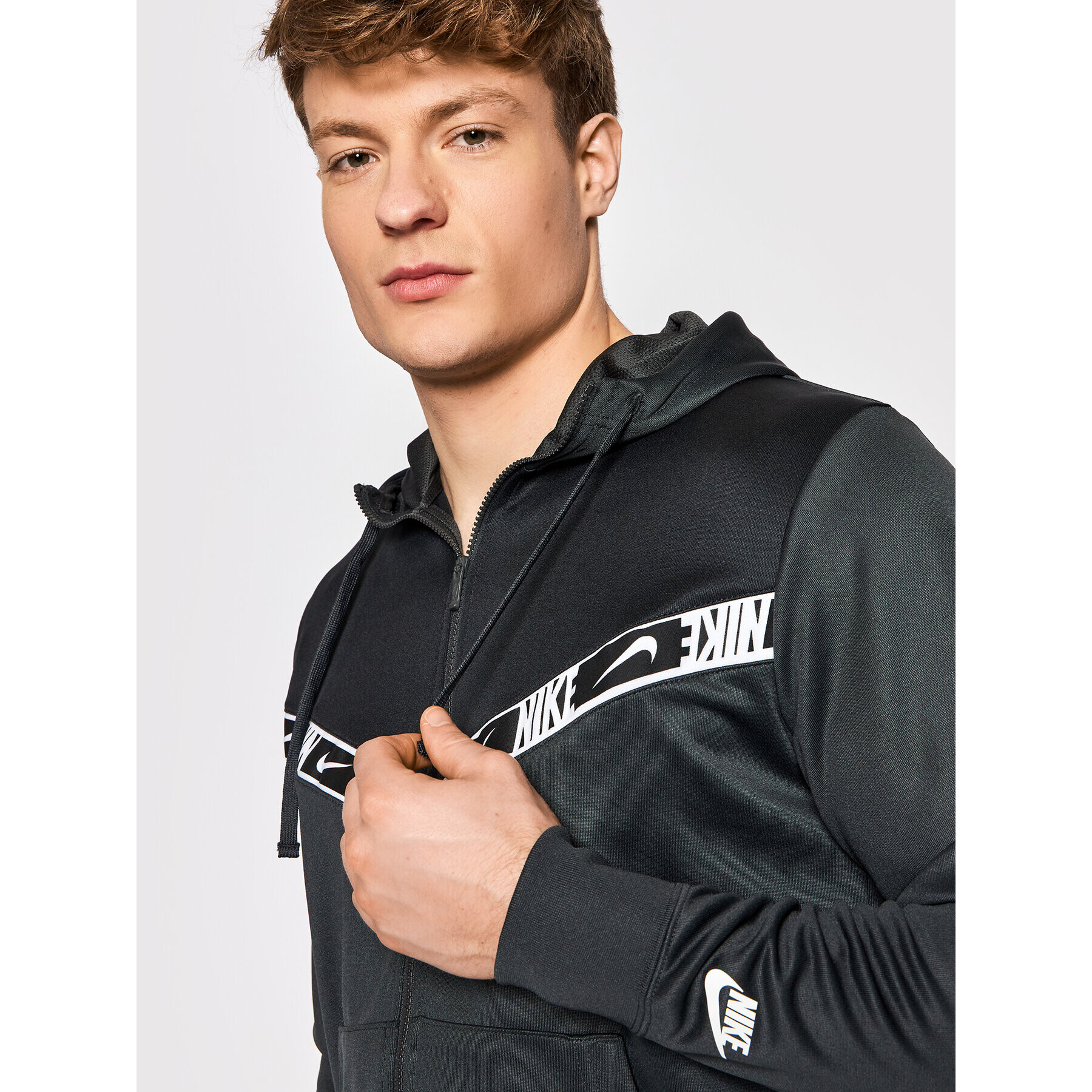 Nike Bluză Sportswear DM4672 Gri Regular Fit - Pled.ro