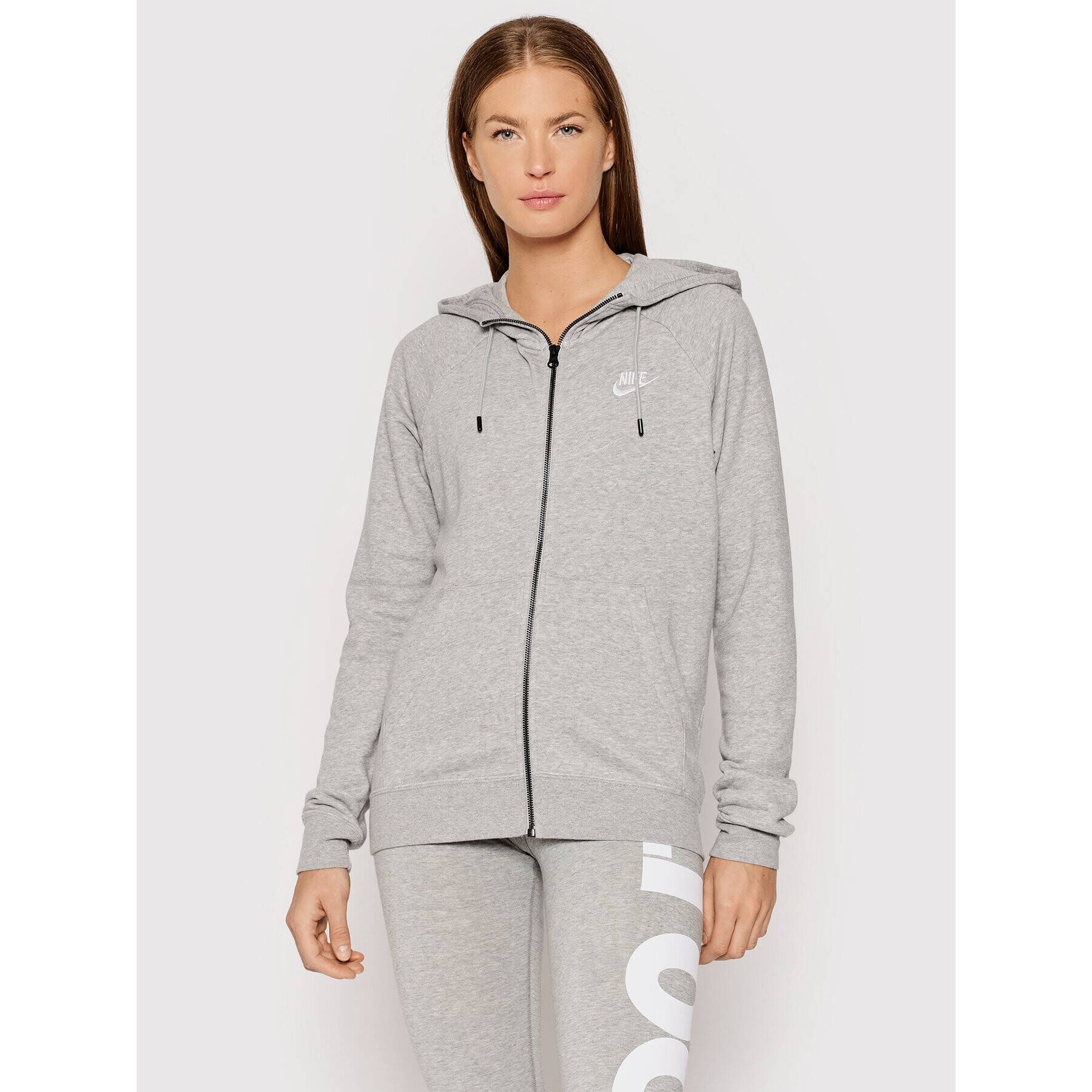 Nike Bluză Sportswear Essential BV4122 Gri Standard Fit - Pled.ro