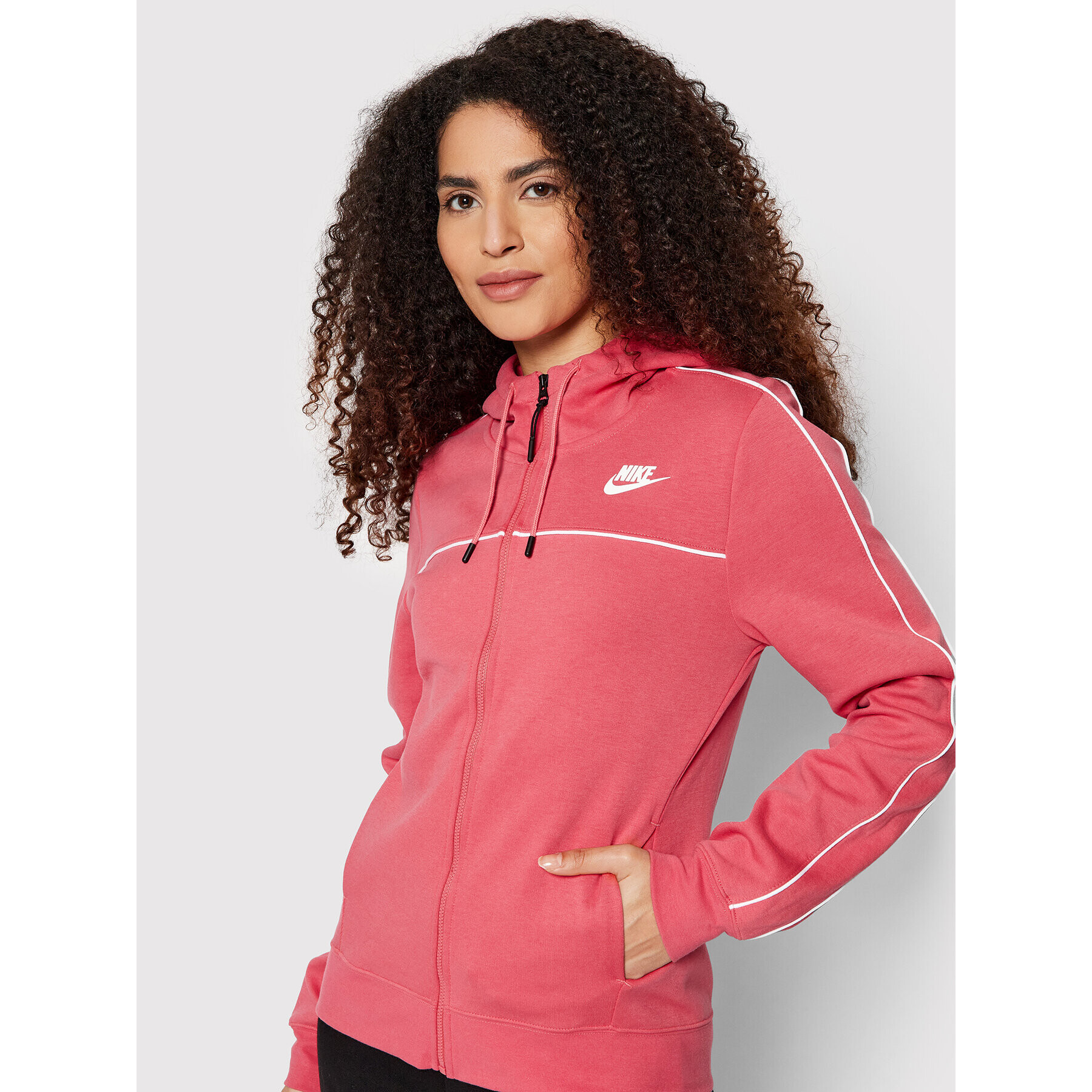 Nike Bluză Sportswear Millenium CZ8338 Roz Standard Fit - Pled.ro