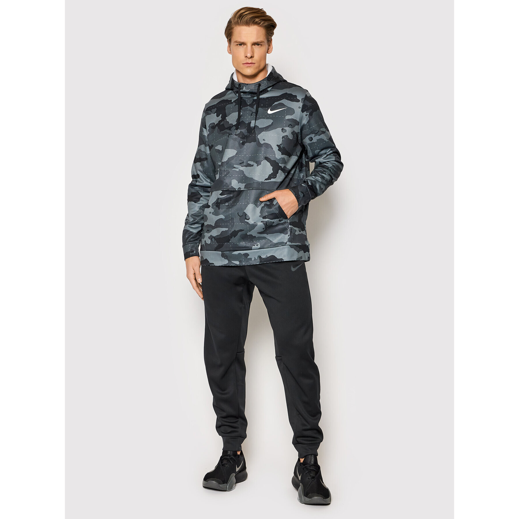 Nike Bluză tehnică Camo Training DD1757 Verde Regular Fit - Pled.ro