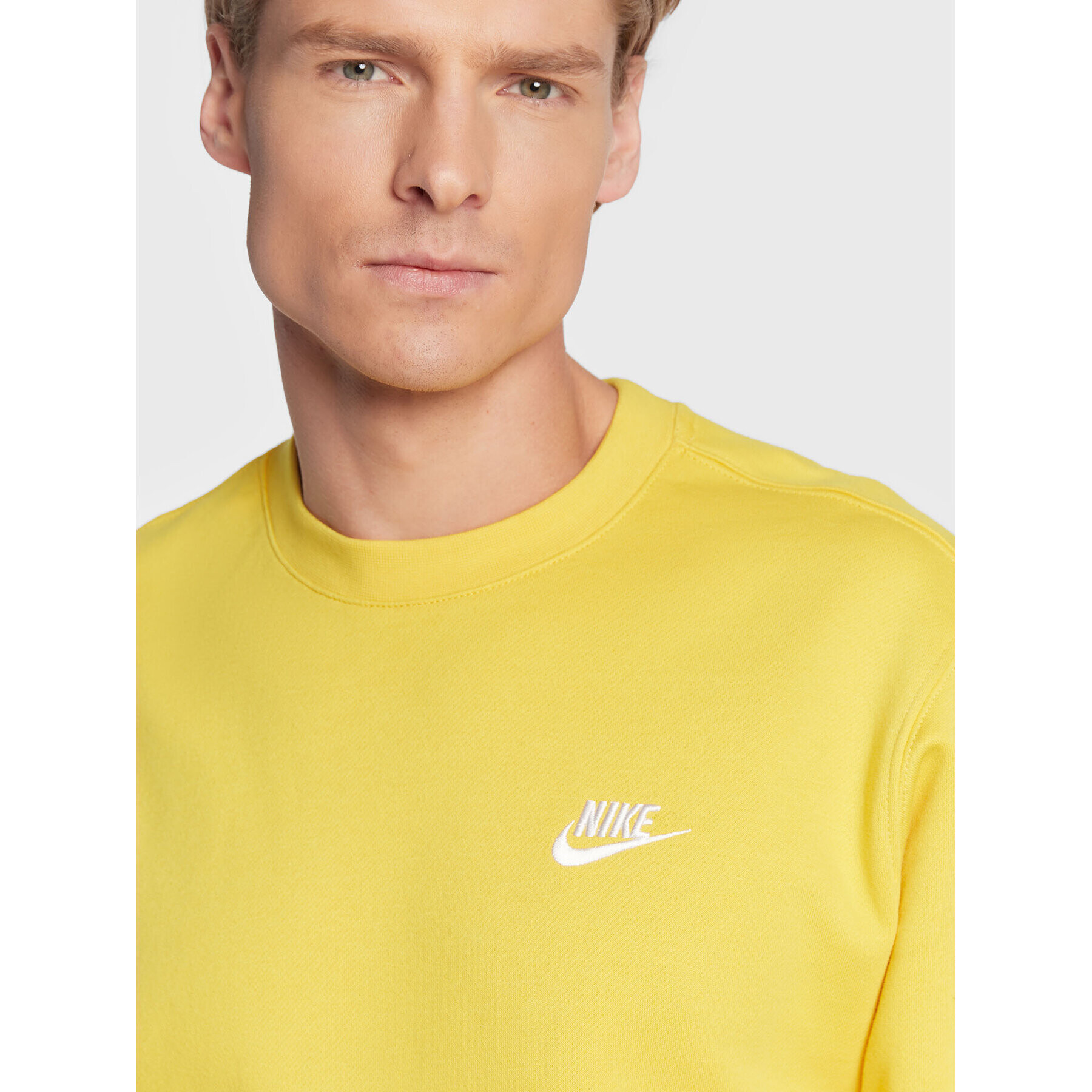 Nike Bluză Nsw Club BV2662 Galben Standard Fit - Pled.ro