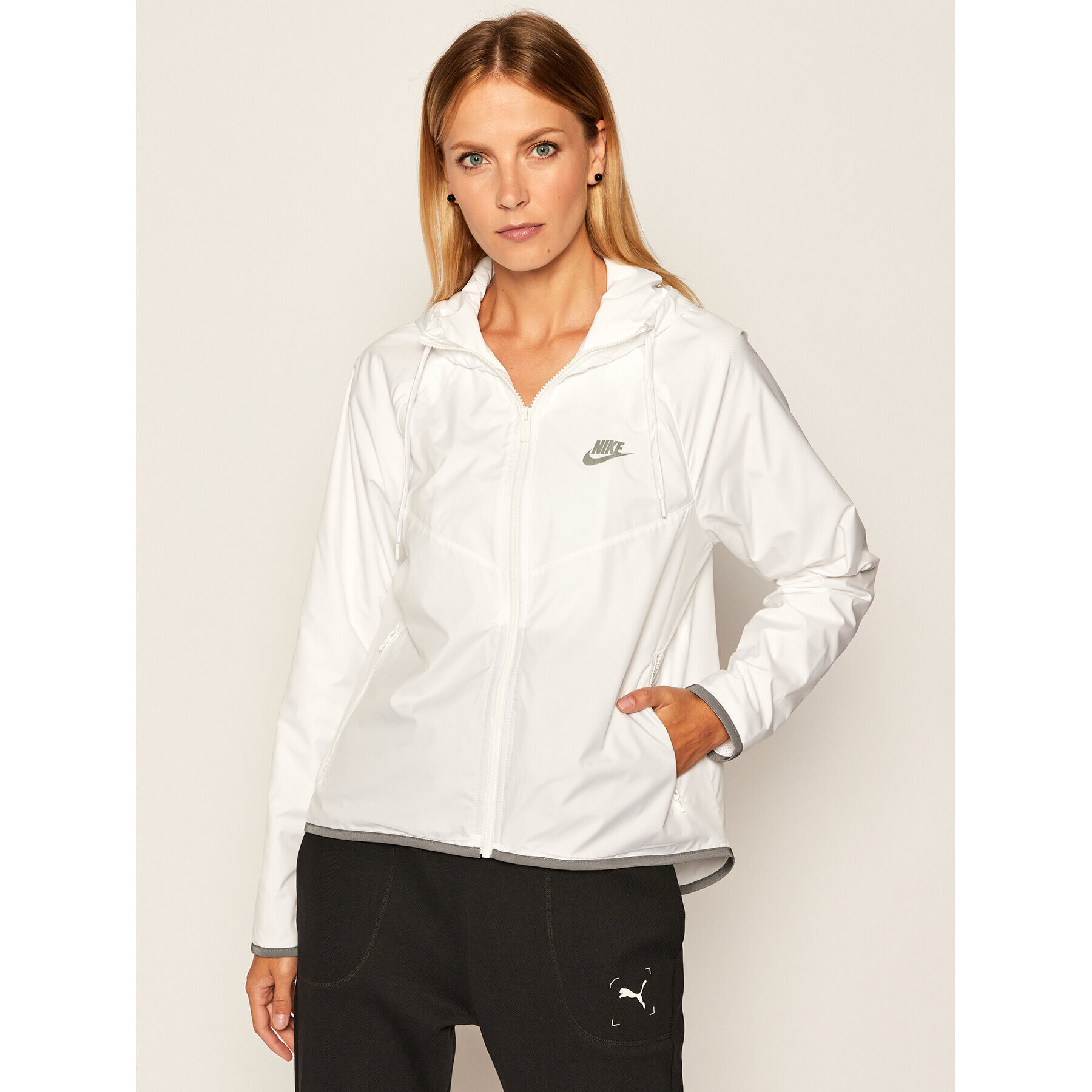 Nike Geacă de vânt Sportswear BV3939 Alb Loose Fit - Pled.ro