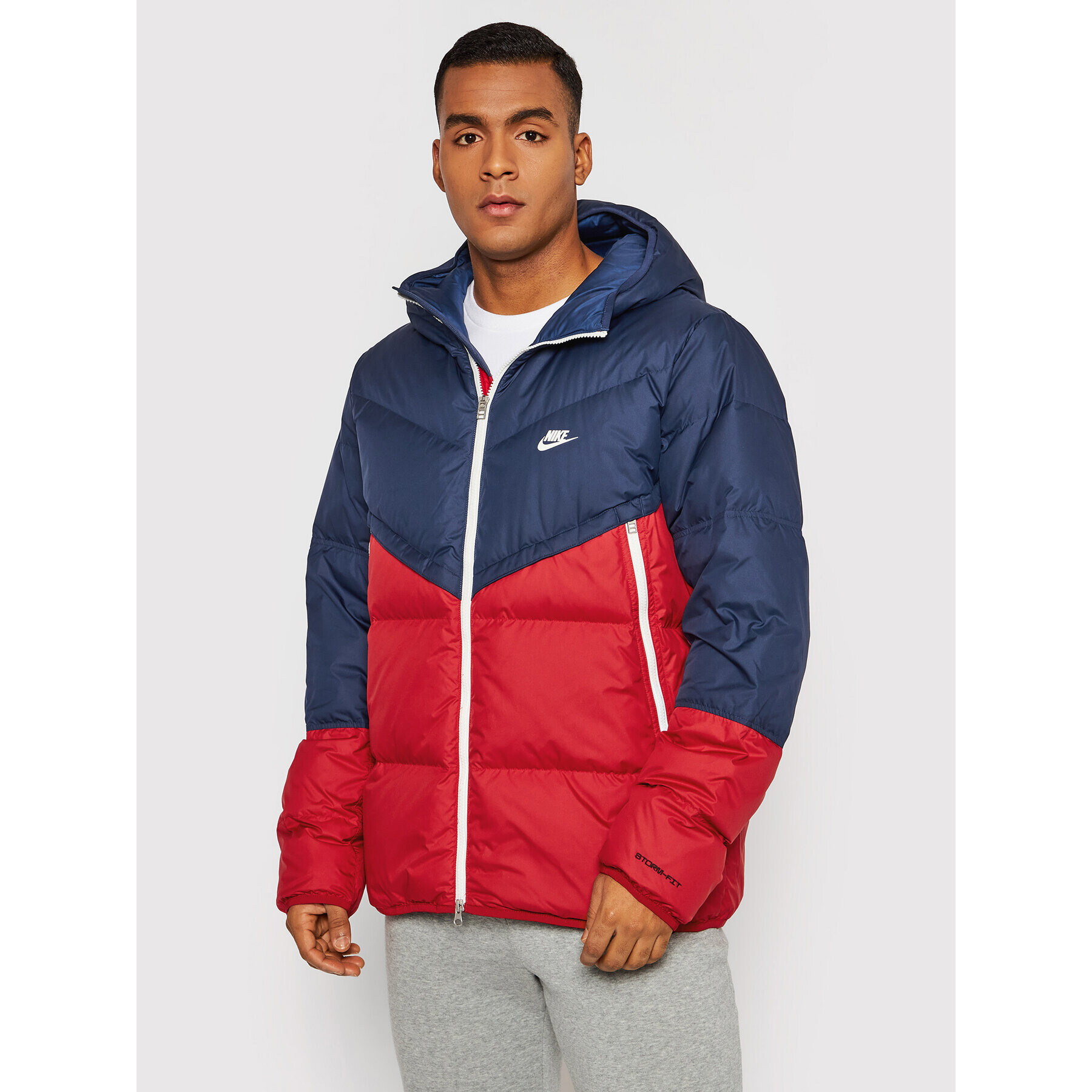 Nike Geacă din puf Storm-Fit Windrunner DD6795 Bleumarin Regular Fit - Pled.ro