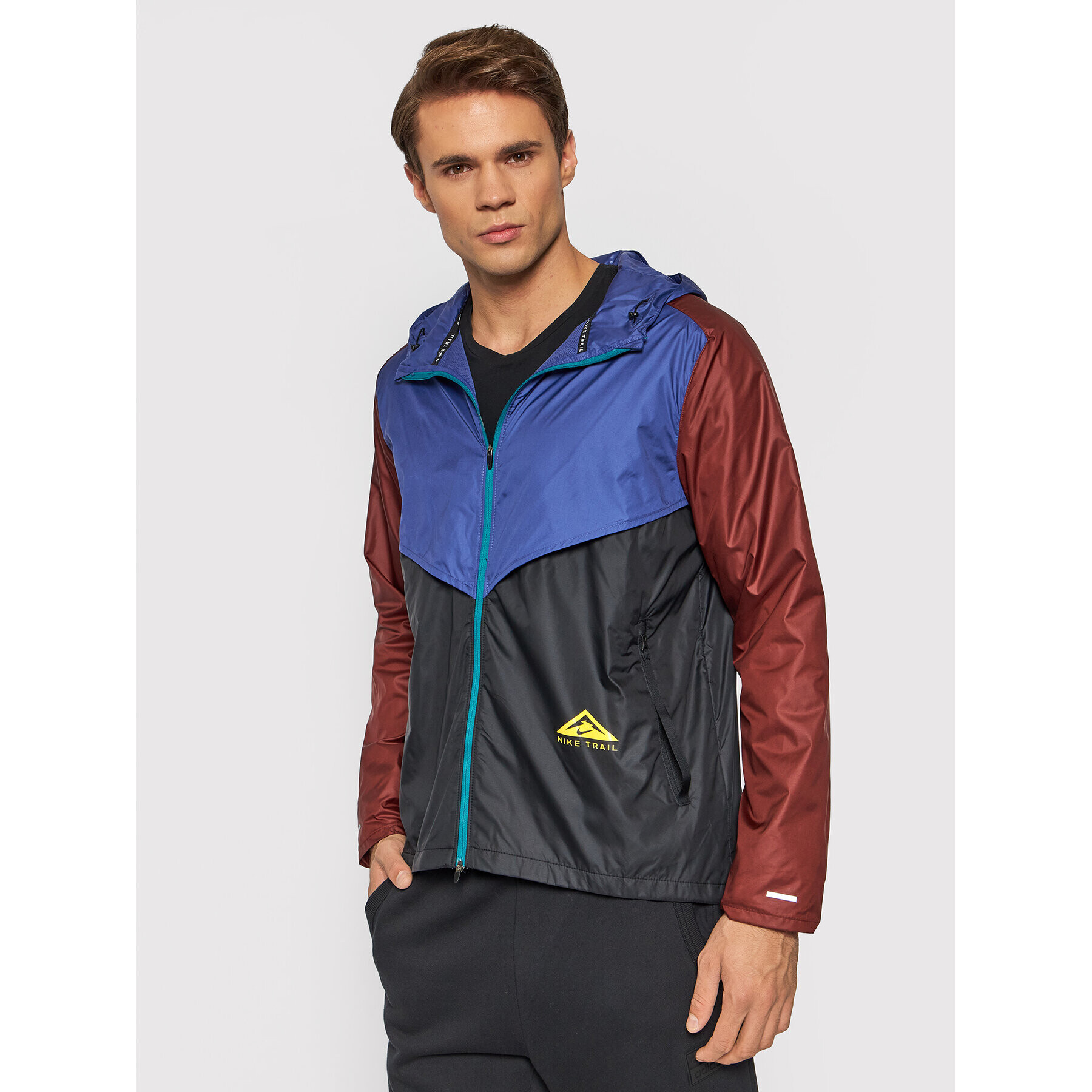 Nike Geacă pentru alergare Windrunner CZ9054 Colorat Standard Fit - Pled.ro