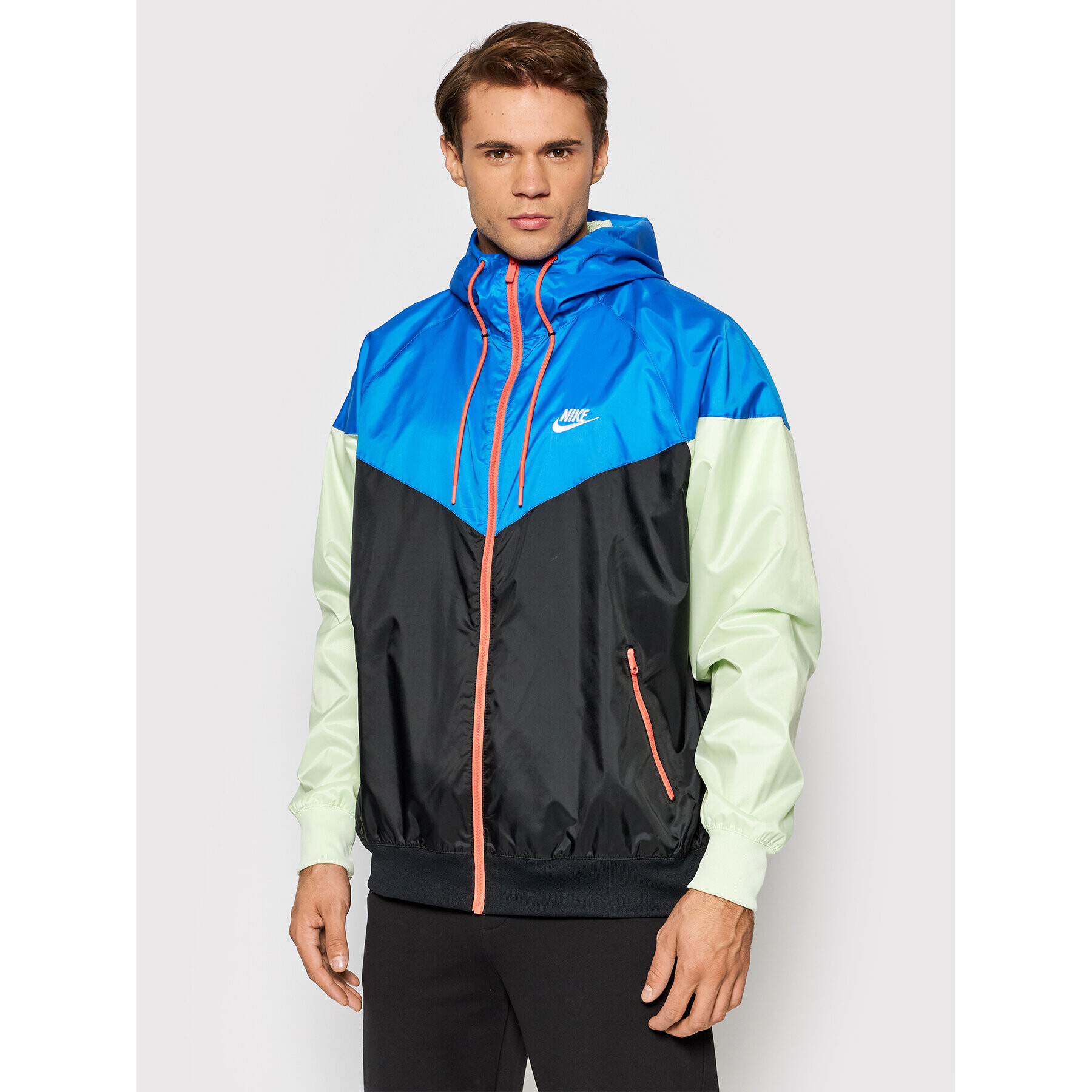 Nike Geacă pentru alergare Sportswear Windrunner DA0001 Albastru Standard Fit - Pled.ro