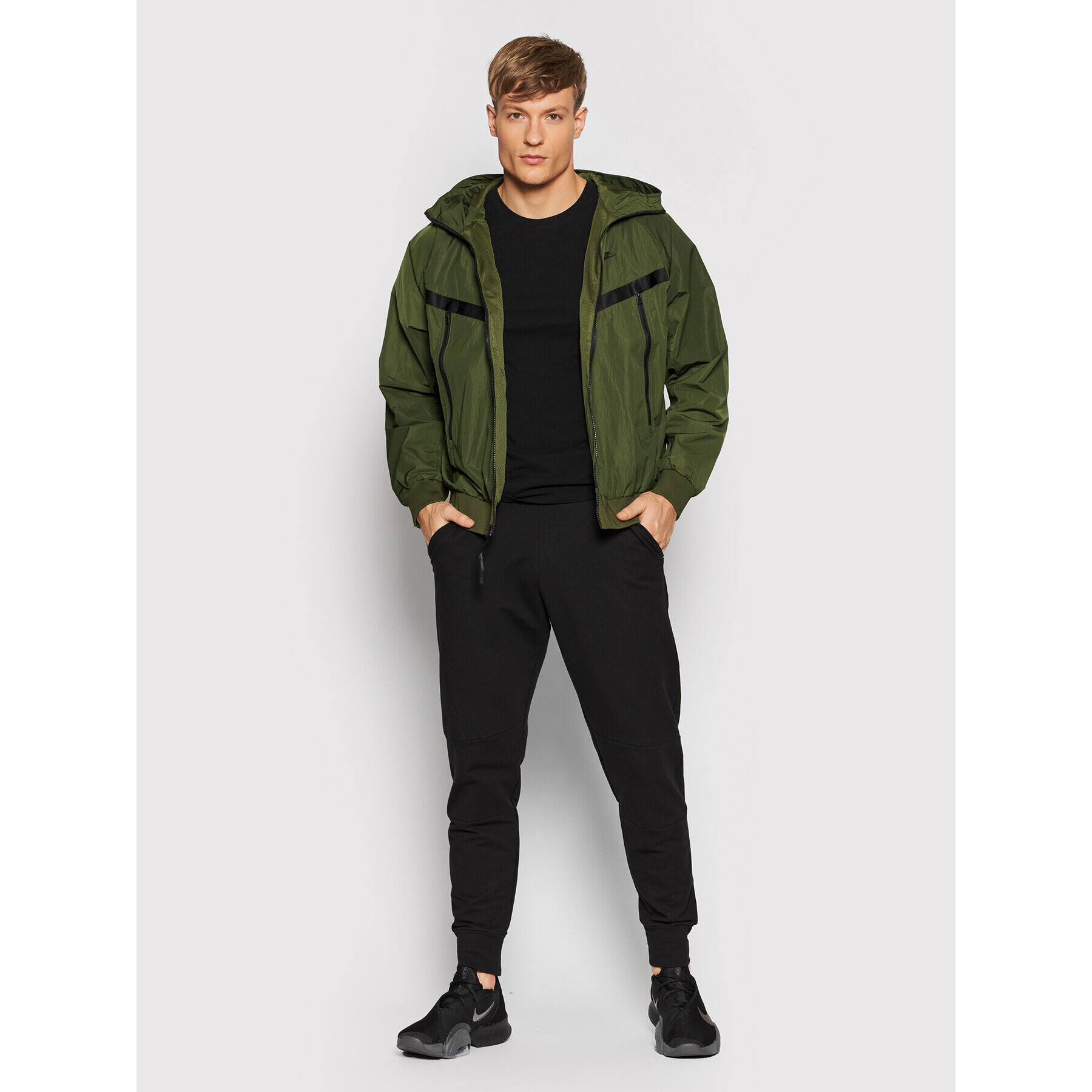 Nike Geacă Premium Essentials DA7354 Verde Regular Fit - Pled.ro