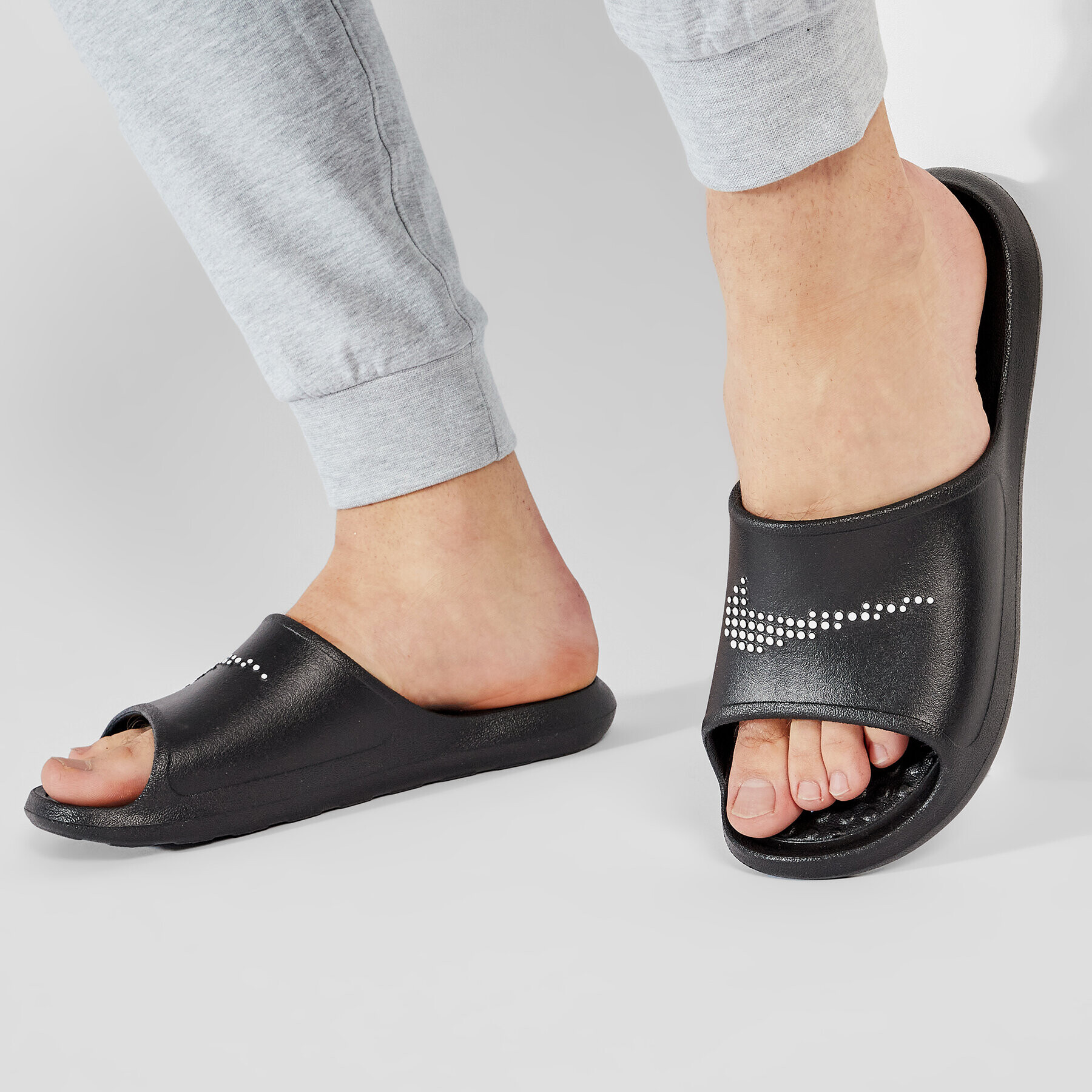 Nike Șlapi Victori One Shower Slide CZ5478 001 Negru - Pled.ro