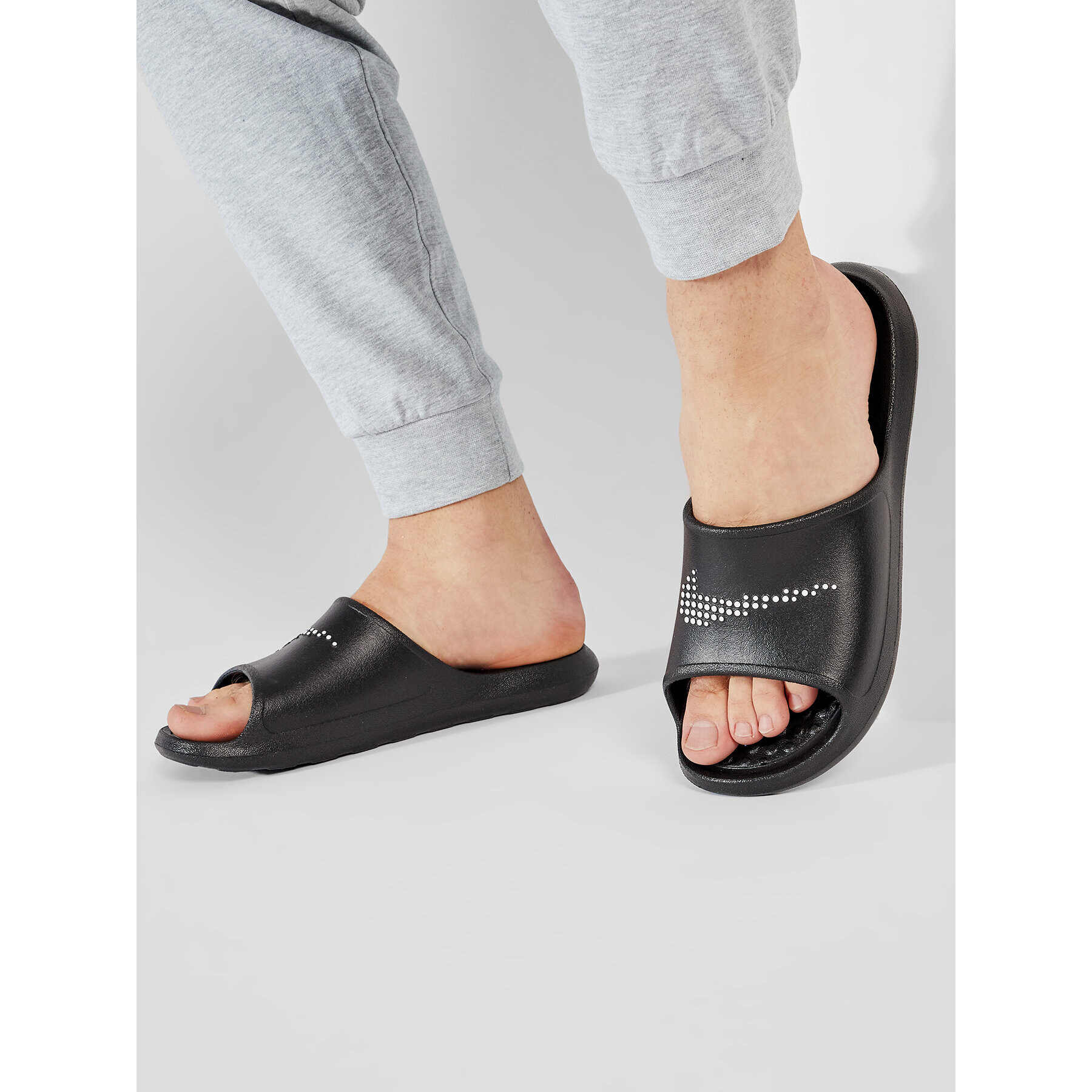 Nike Șlapi Victori One Shower Slide CZ5478 001 Negru - Pled.ro