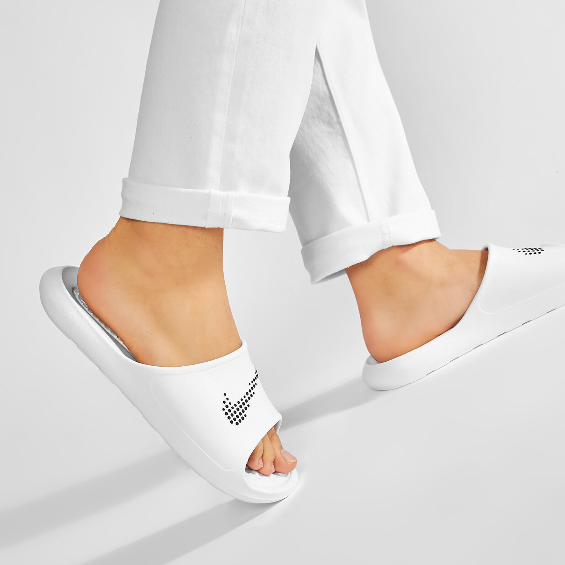 Nike Șlapi Victori One Shower Slide CZ5478 100 Alb - Pled.ro