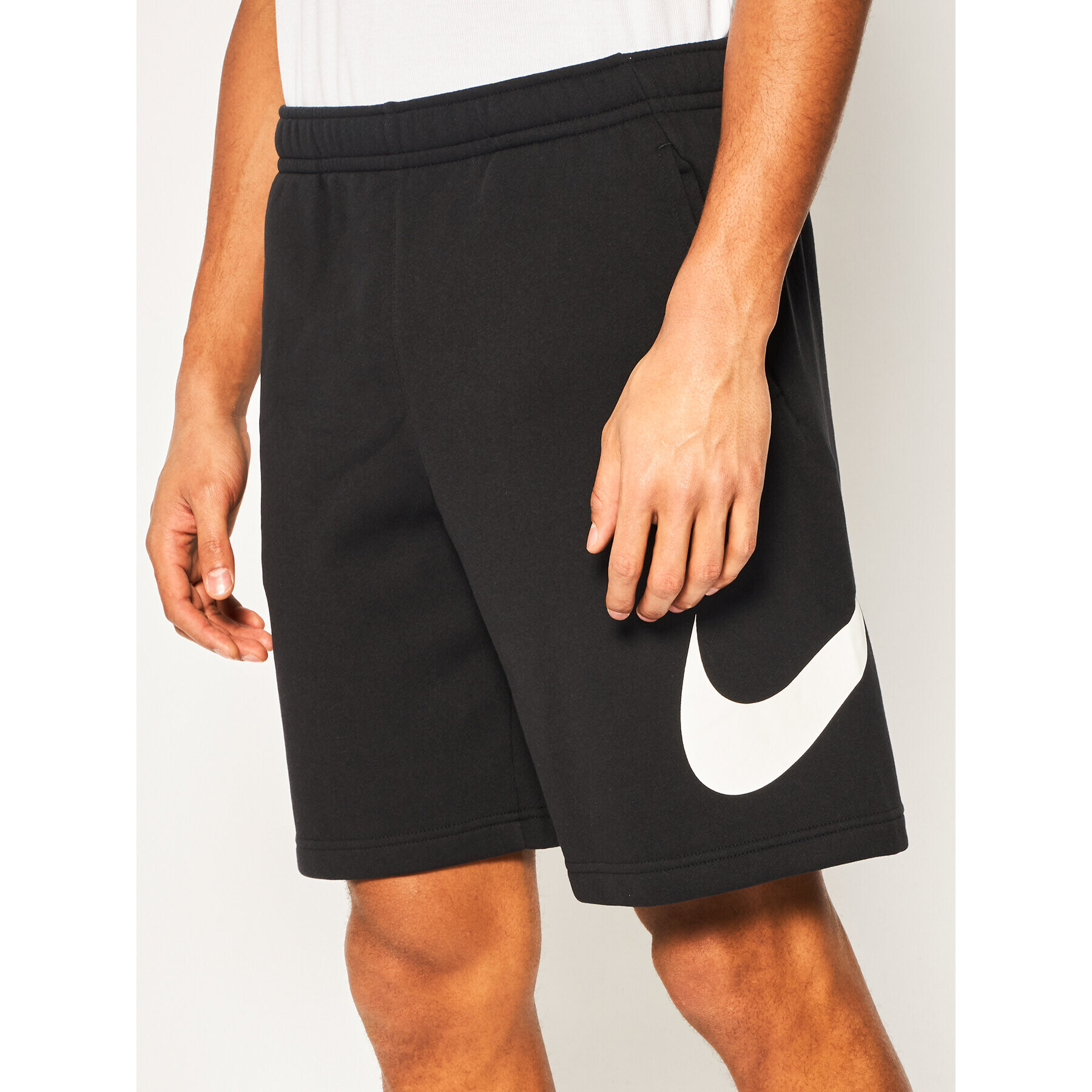 Nike Pantaloni scurți sport Club Short Bb BV2721 Negru Standard Fit - Pled.ro