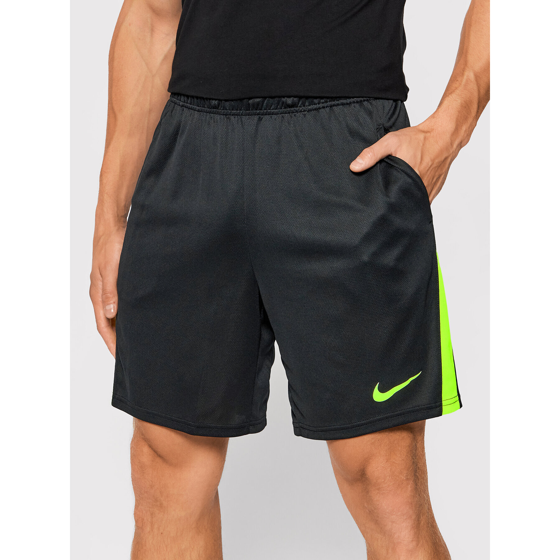 Nike Pantaloni scurți sport Dri-Fit CJ2007 Negru Standard Fit - Pled.ro