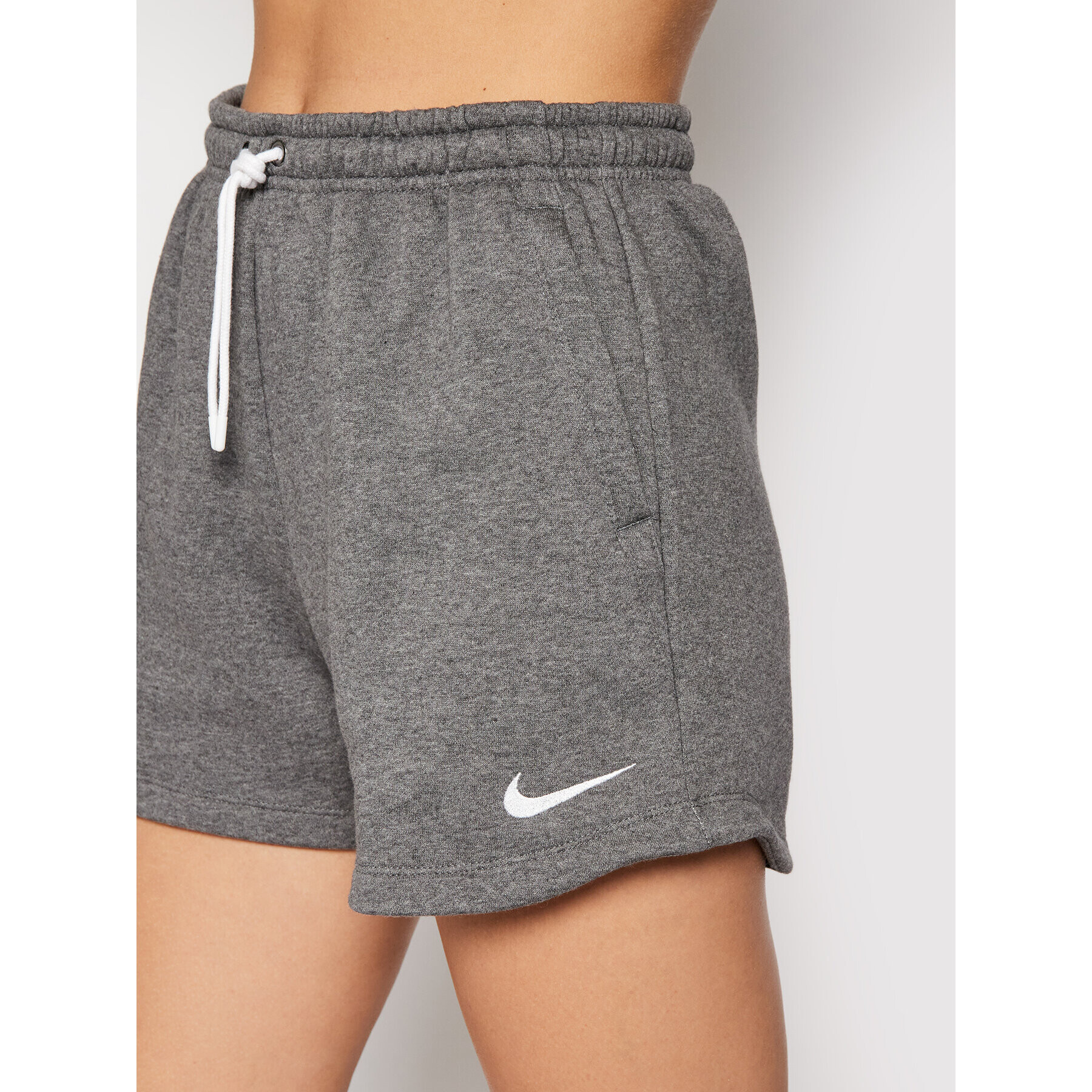 Nike Pantaloni scurți sport Park 20 CW6963 Gri Relaxed Fit - Pled.ro