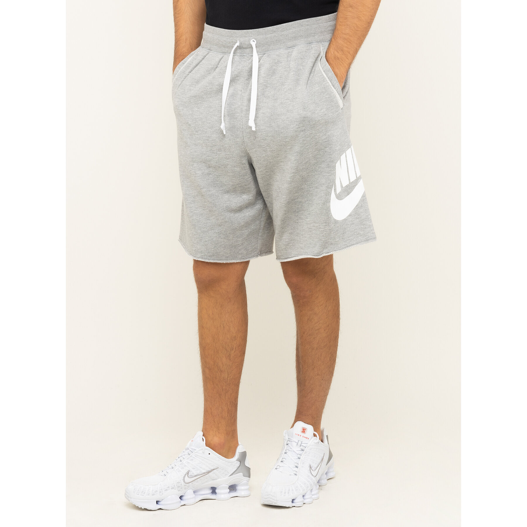 Nike Pantaloni scurți sport Sportswear Alumni AR2375 Gri Loose Fit - Pled.ro