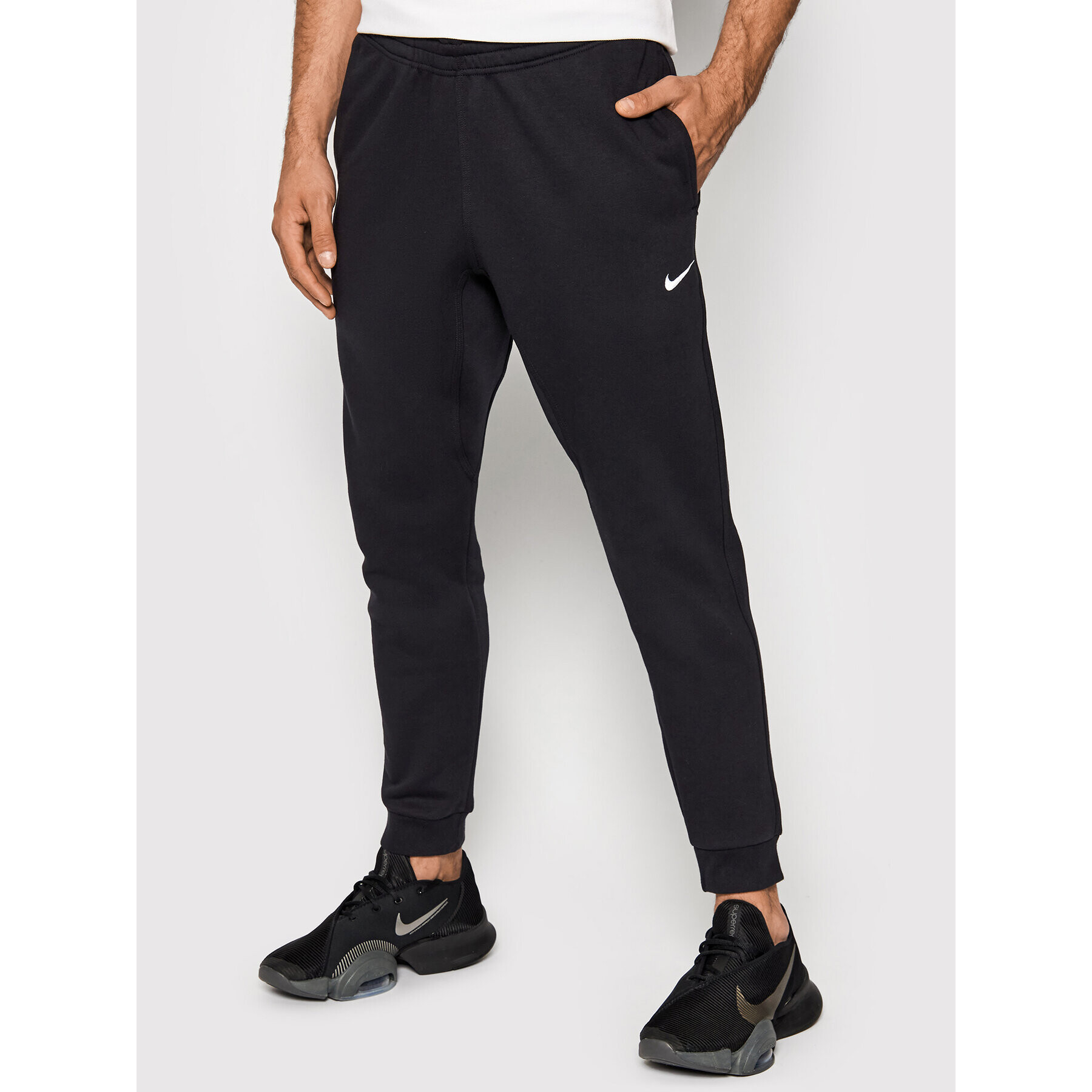 Nike Pantaloni trening 826431 Negru Standard Fit - Pled.ro