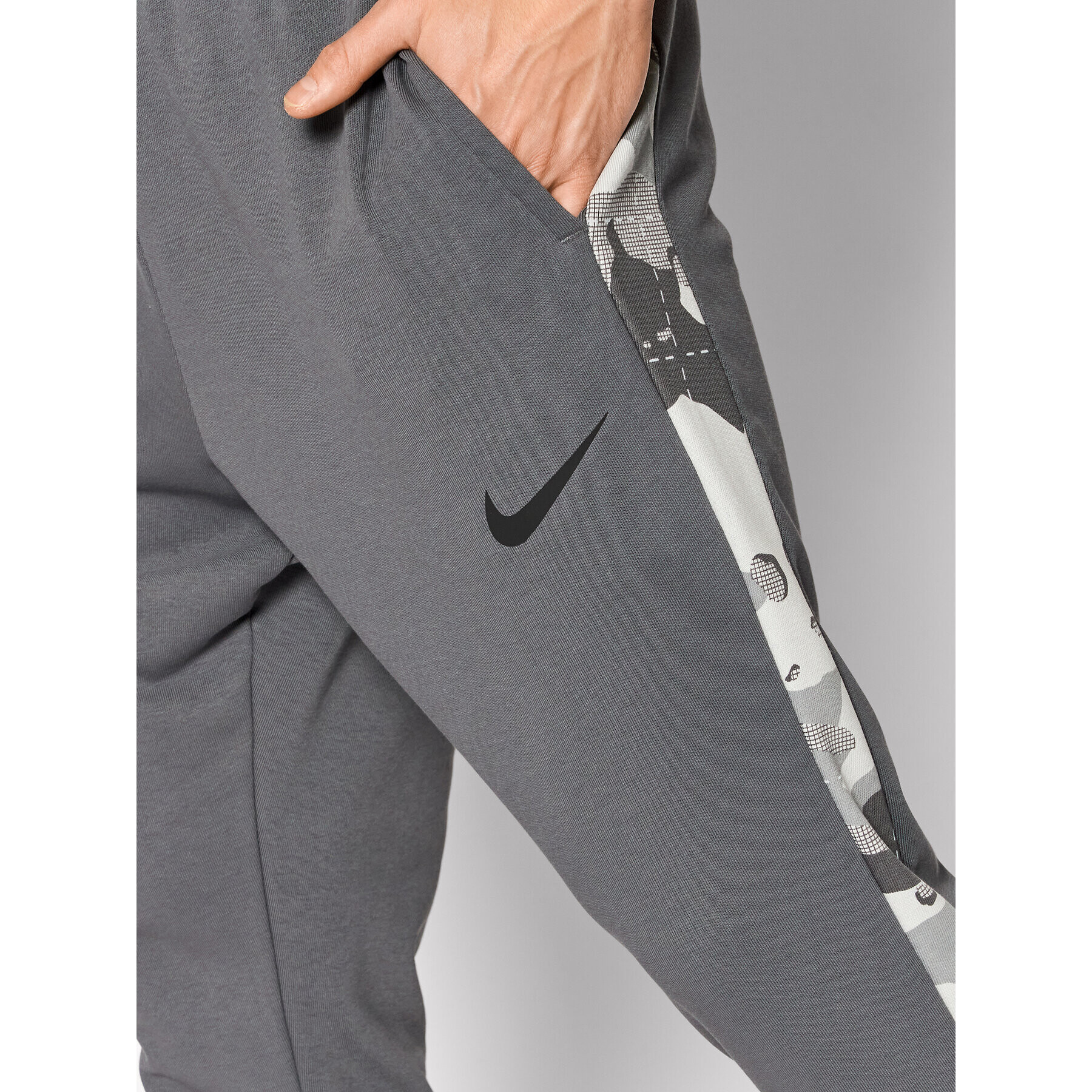 Nike Pantaloni trening Dri-Fit DD1731 Gri Standard Fit - Pled.ro