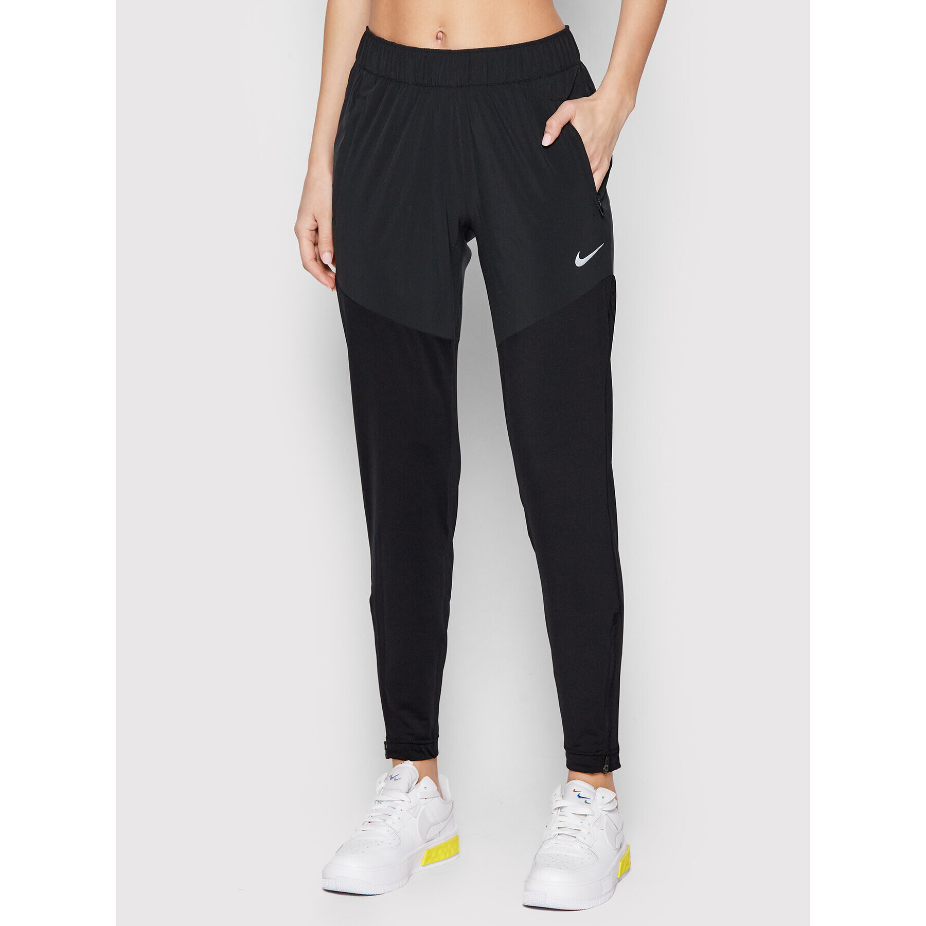 Nike Pantaloni trening Essential DH6975 Negru Slim Fit - Pled.ro