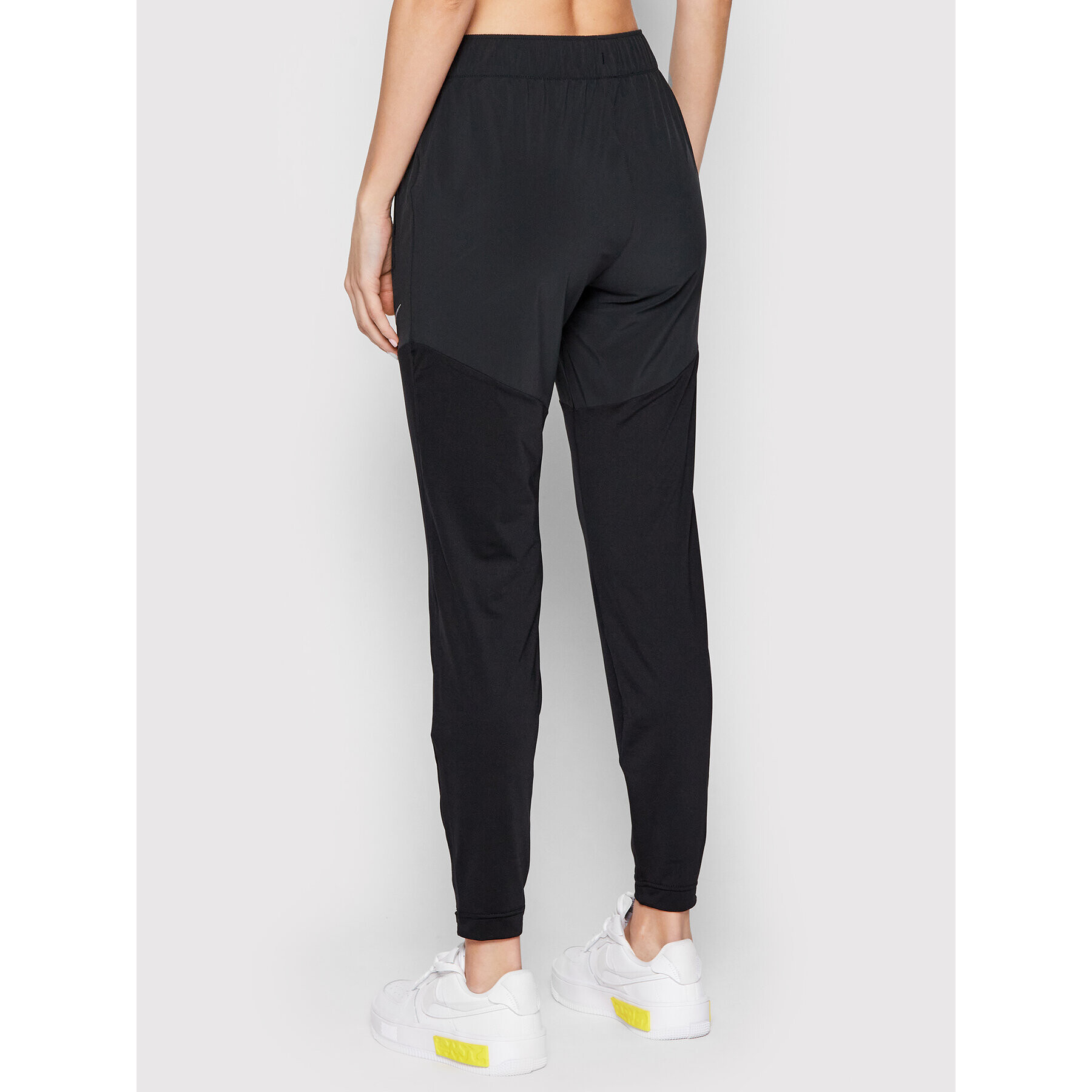 Nike Pantaloni trening Essential DH6975 Negru Slim Fit - Pled.ro