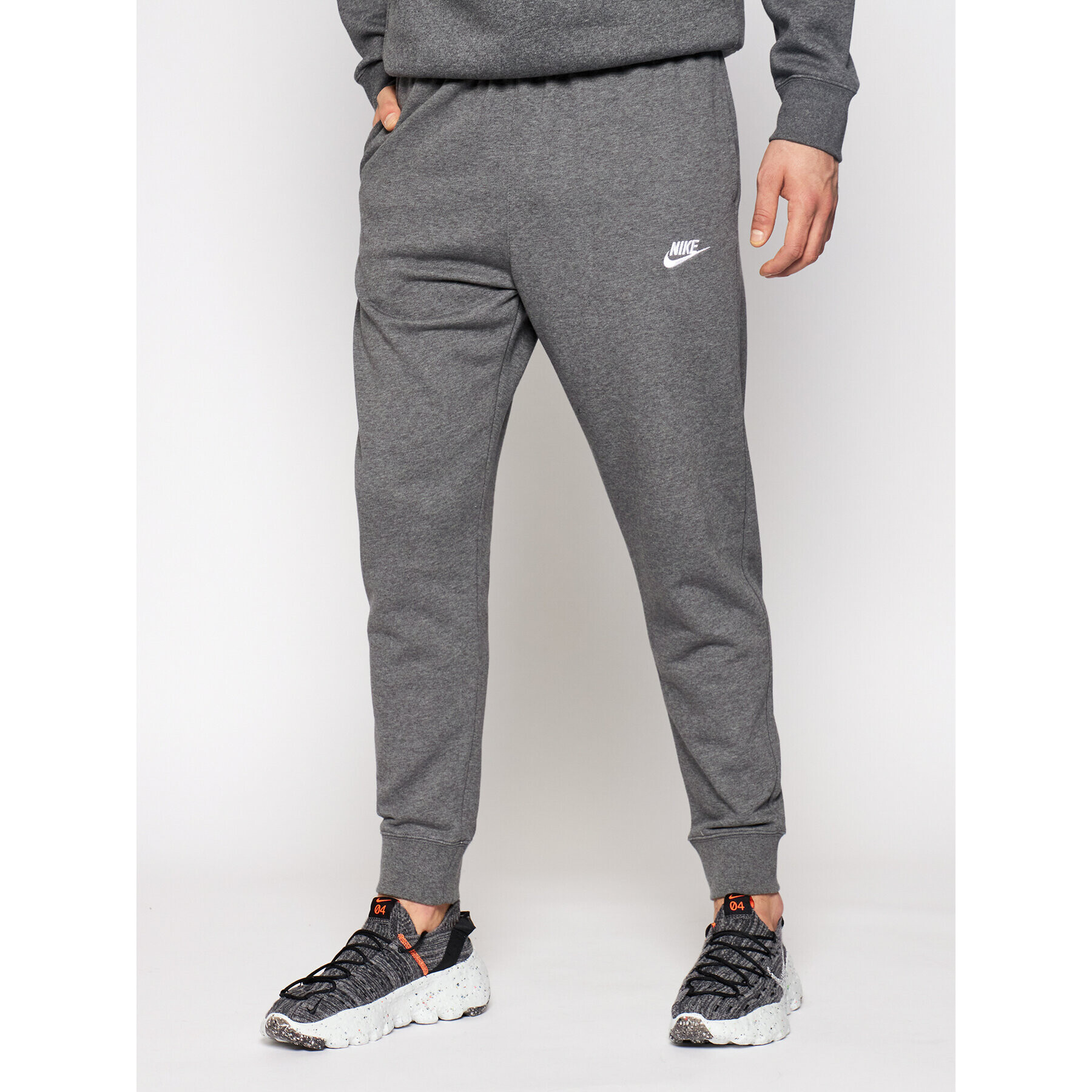 Nike Pantaloni trening Nsw Club Jogger BV2679 Gri Standard Fit - Pled.ro