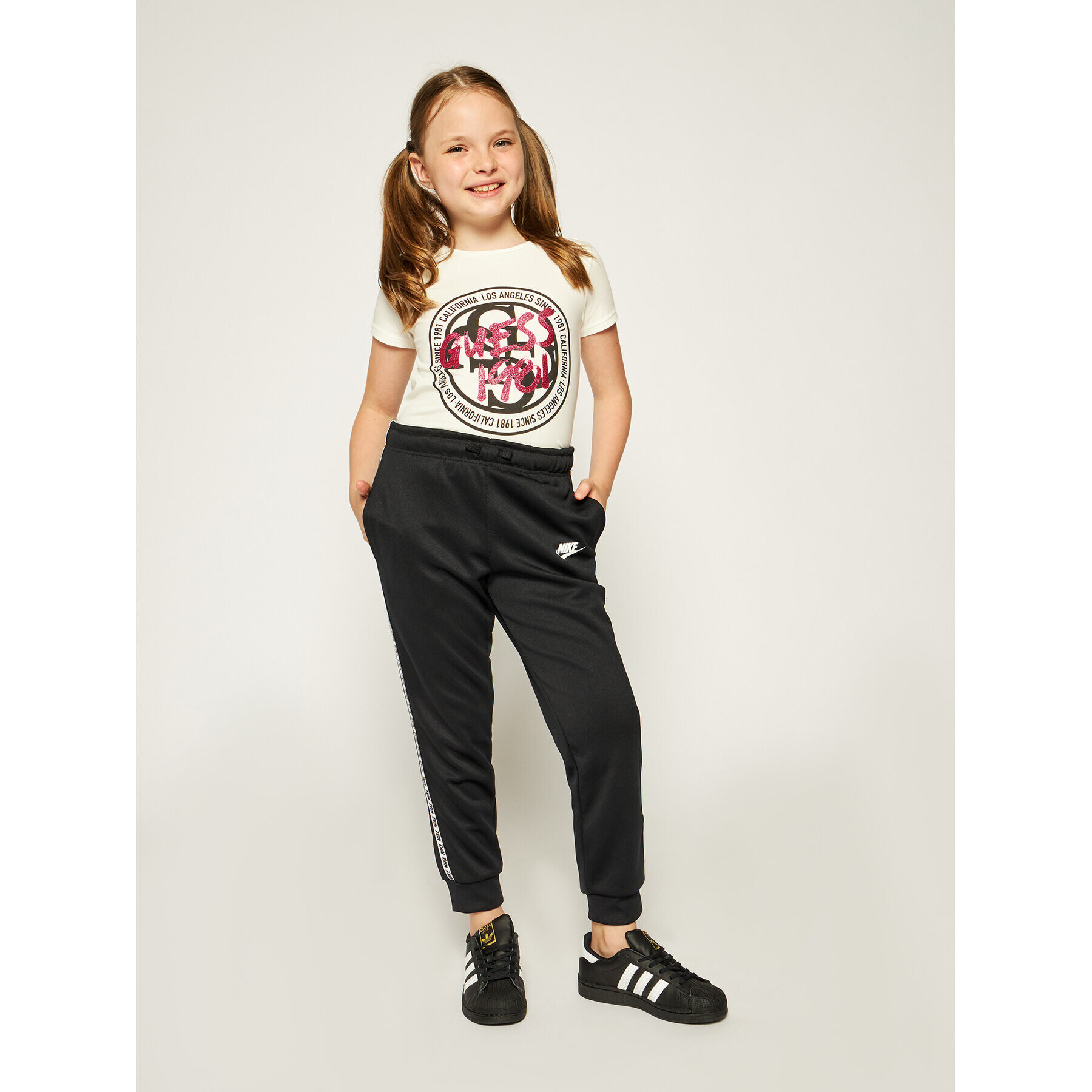 Nike Pantaloni trening Older Kids' AV8388 Negru Regular Fit - Pled.ro