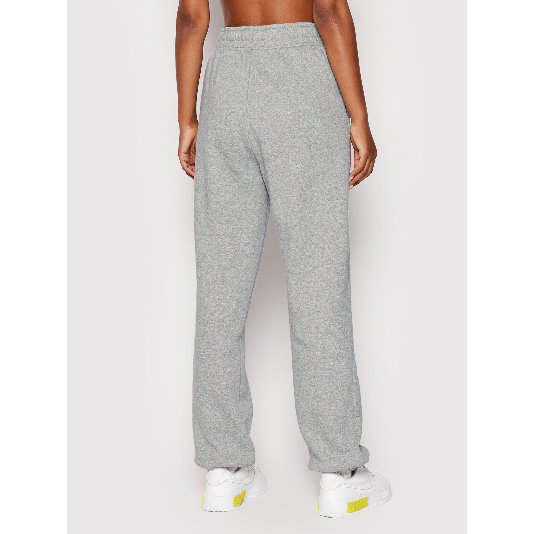 Nike Pantaloni trening Sportswear Collection Essentials DQ5384 Gri Loose Fit - Pled.ro