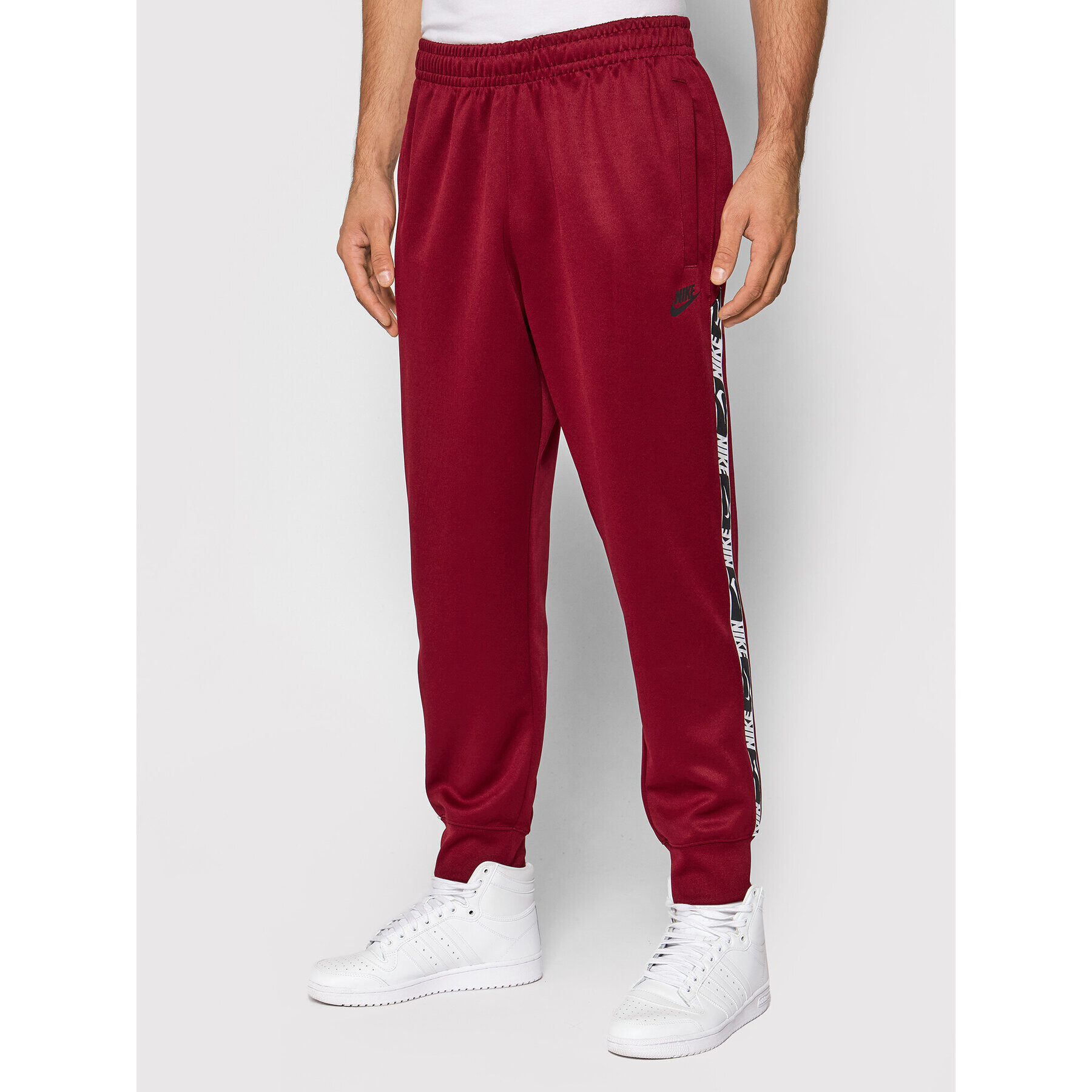 Nike Pantaloni trening Sportswear DM4673 Vișiniu Regular Fit - Pled.ro