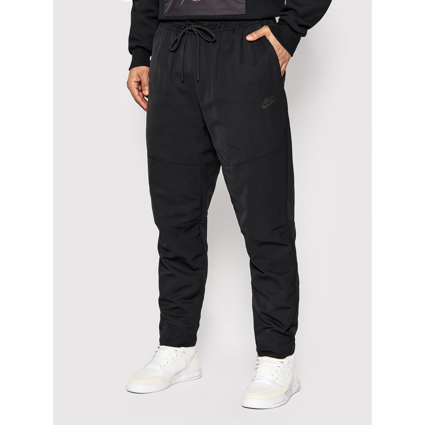 Nike Pantaloni trening Tech Essentials CU4487 Negru Standard Fit - Pled.ro