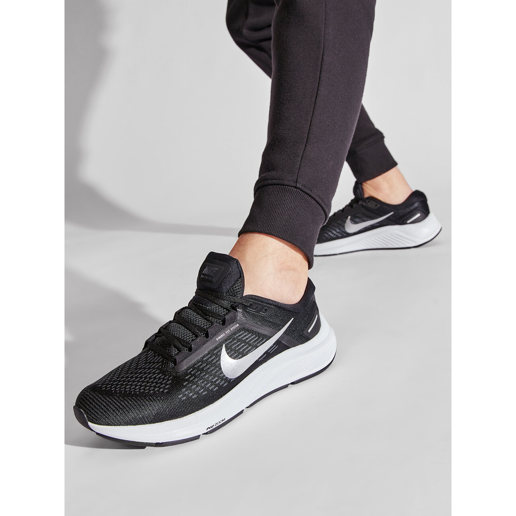 Nike Pantofi Air Zoom Structure 24 DA8535 002 Negru - Pled.ro