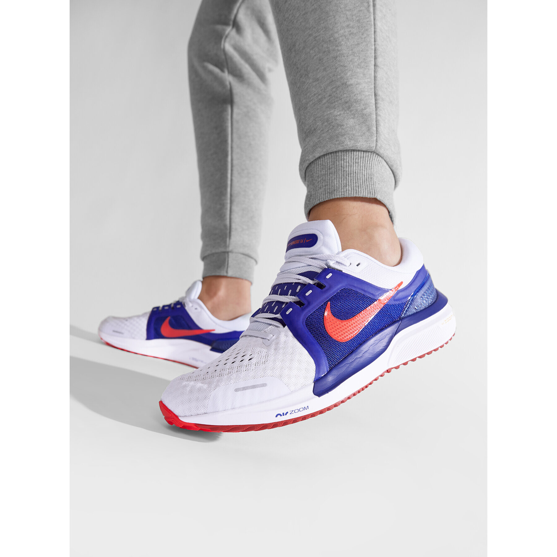 Nike Pantofi Air Zoom Vomero 16 DA7245 008 Alb - Pled.ro